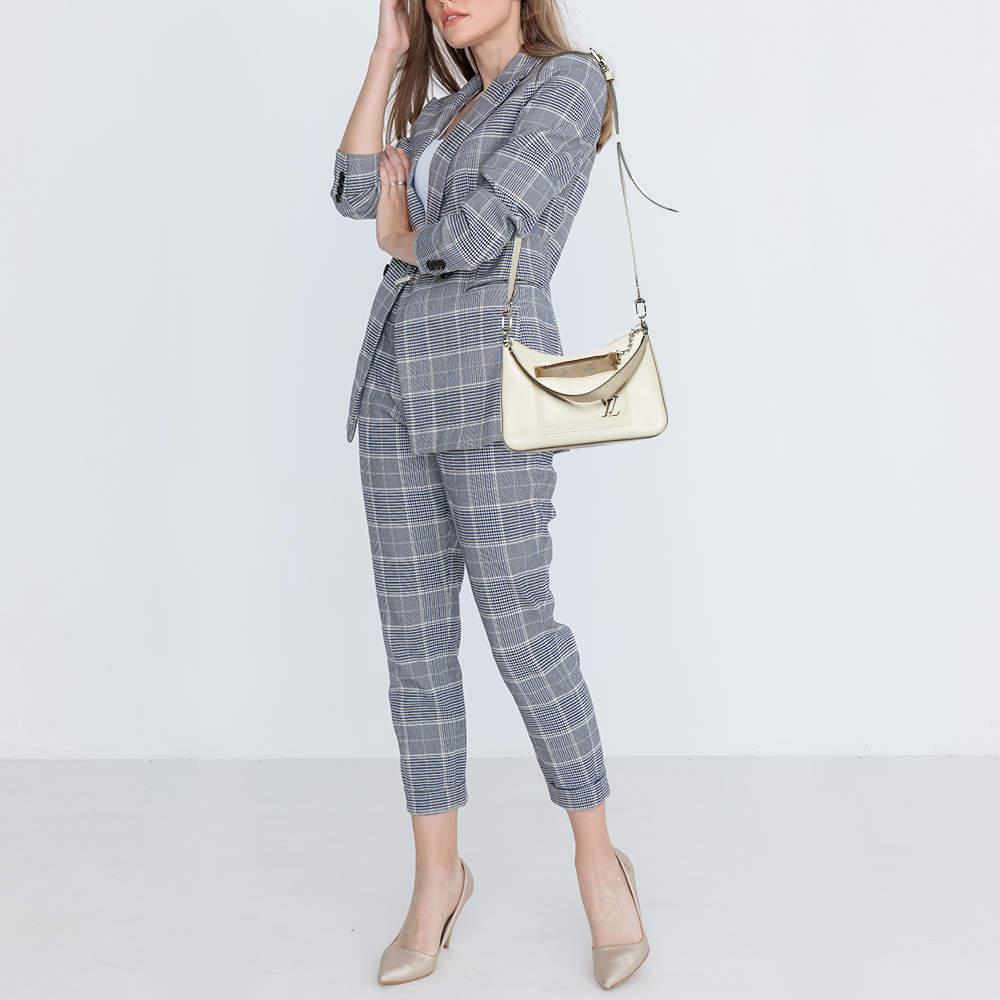 Uncompromising in quality and design  this Louis Vuitton bag is a must have in any wardrobe. With its durable construction and luxurious finish  its the perfect accessory for any occasion.