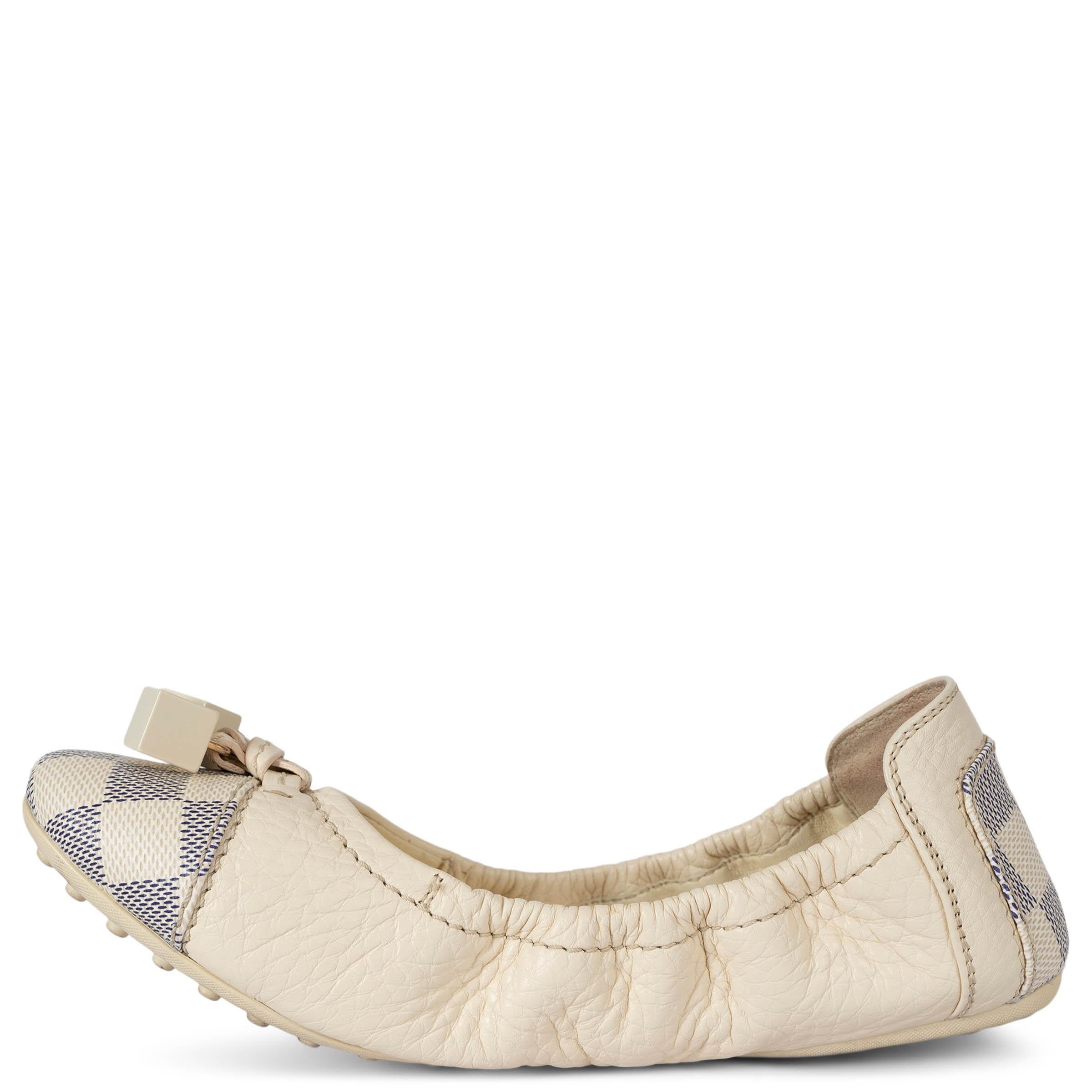 Beige Chaussures de ballet LOVELY DAMIER AZUR LOUIS VUITTON en cuir crème 37 en vente