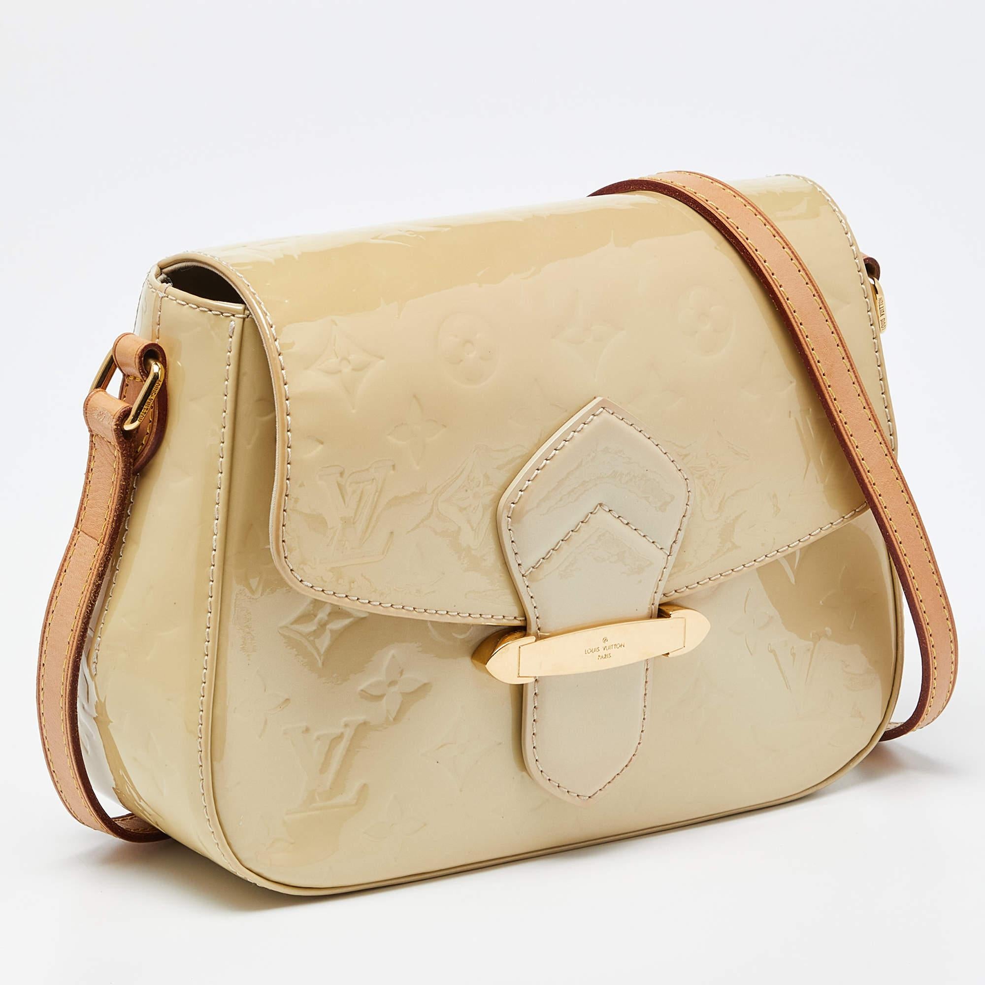 Women's Louis Vuitton Cream Monogram Vernis Bellflower GM Bag