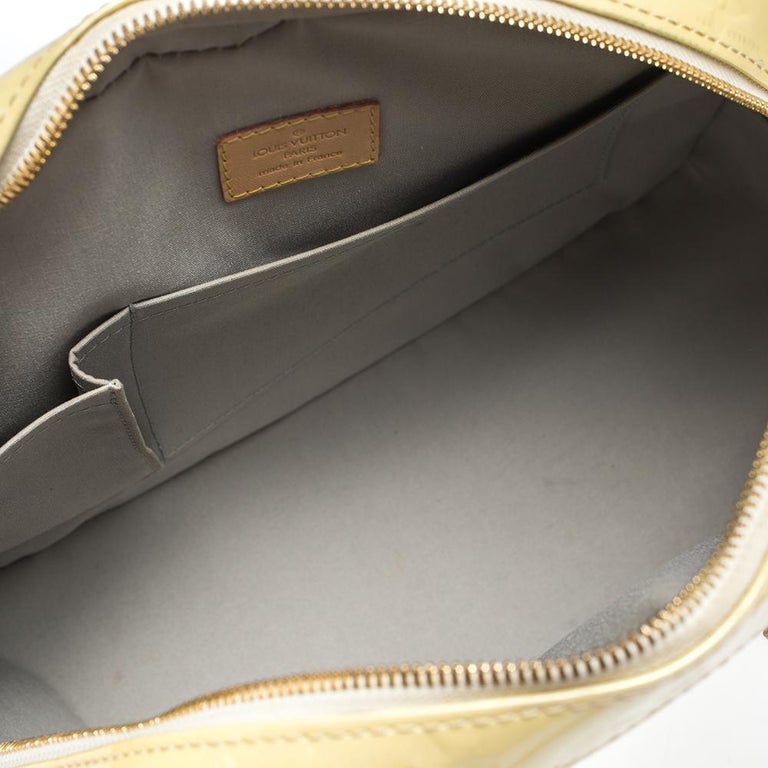 Louis Vuitton Cream Monogram Vernis Summit Drive Bag at 1stDibs
