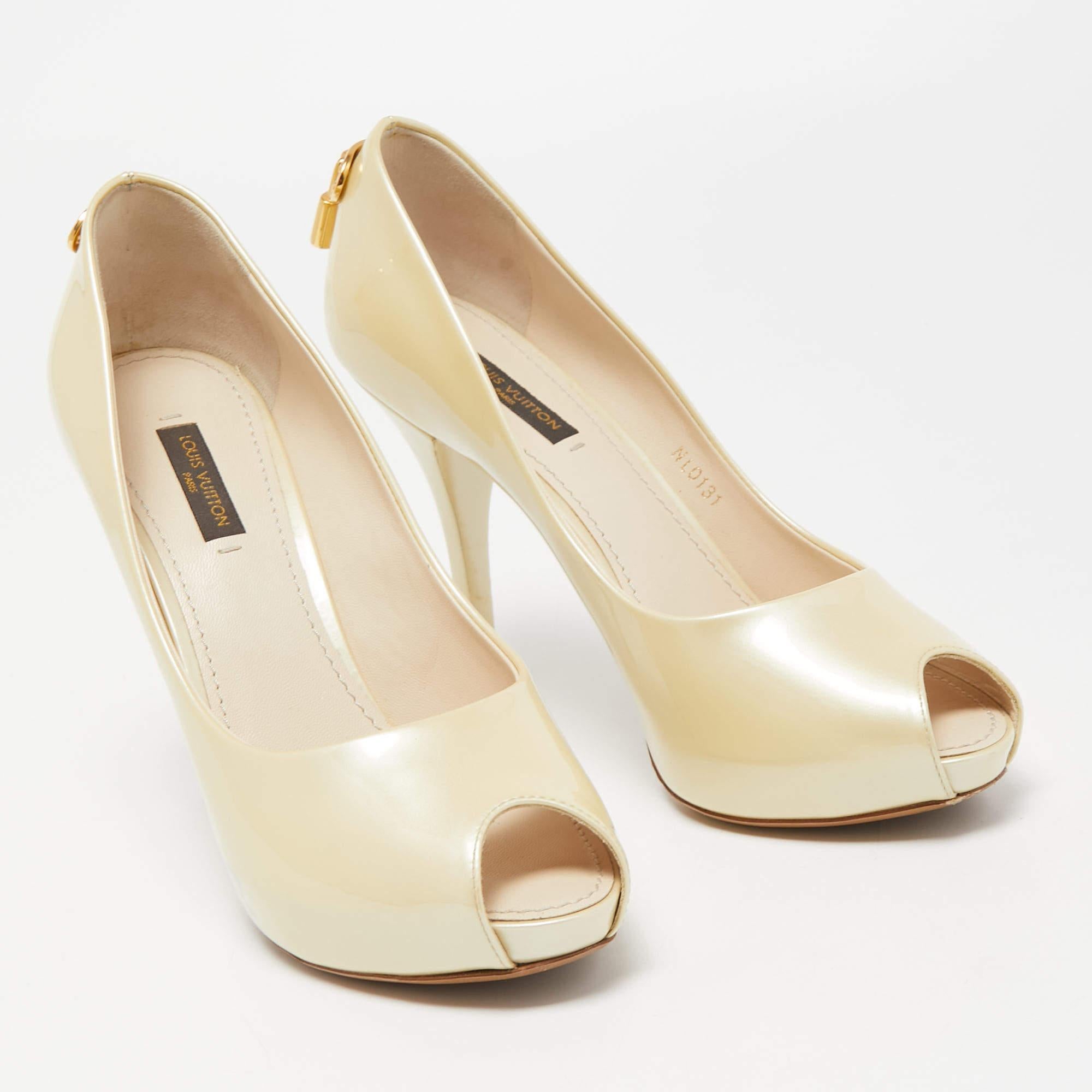 Beige Louis Vuitton Cream Patent Leather Oh Really! Pumps Size 36.5 For Sale