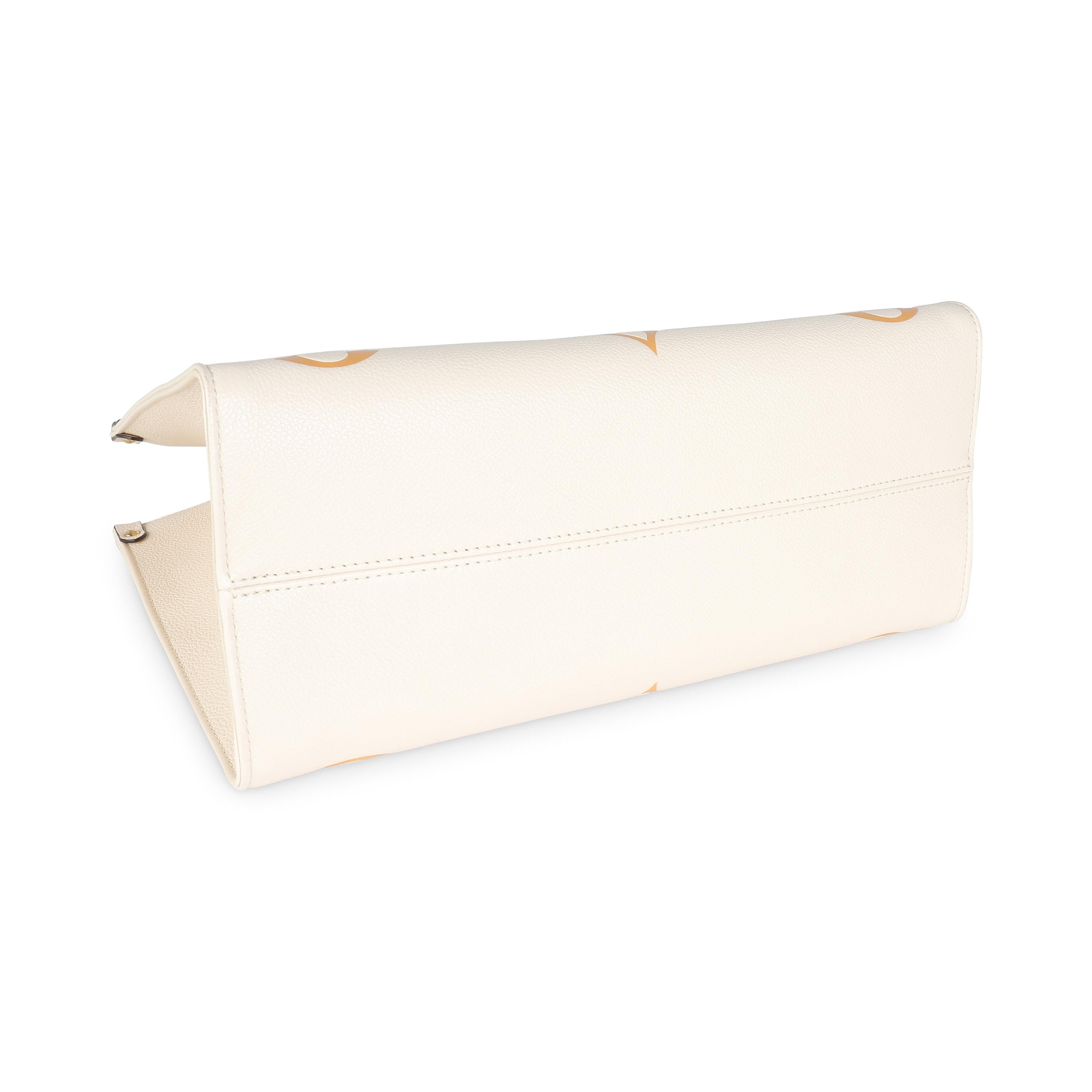 Louis Vuitton Giant Monogram Empreinte Onthego MM Unisexe en vente