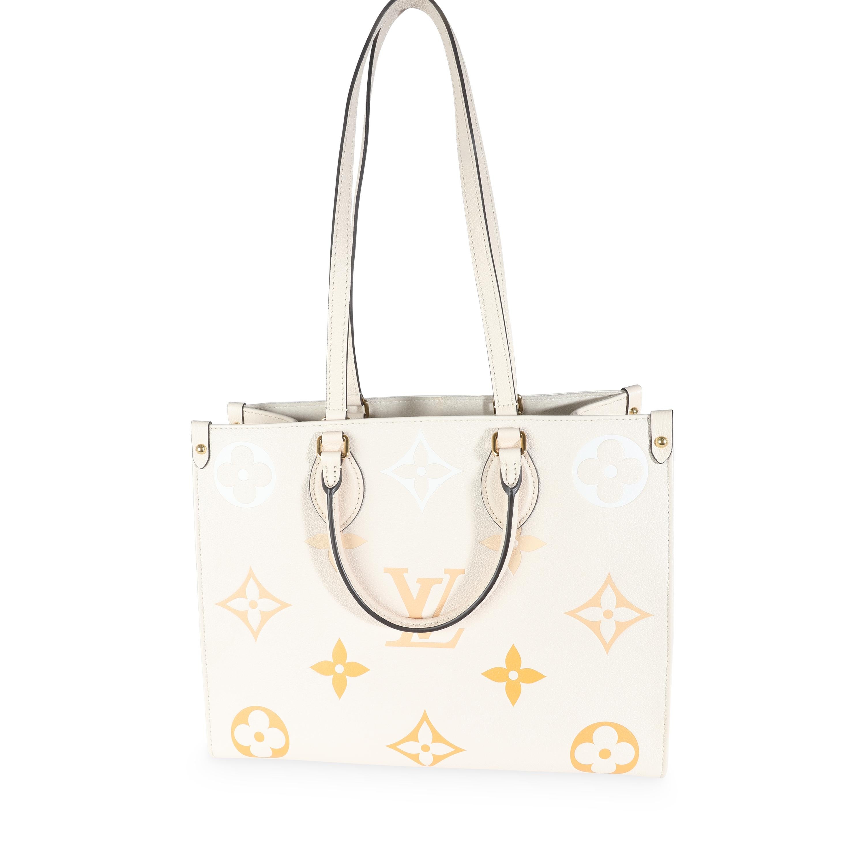 Louis Vuitton Giant Monogram Empreinte Onthego MM en vente 1
