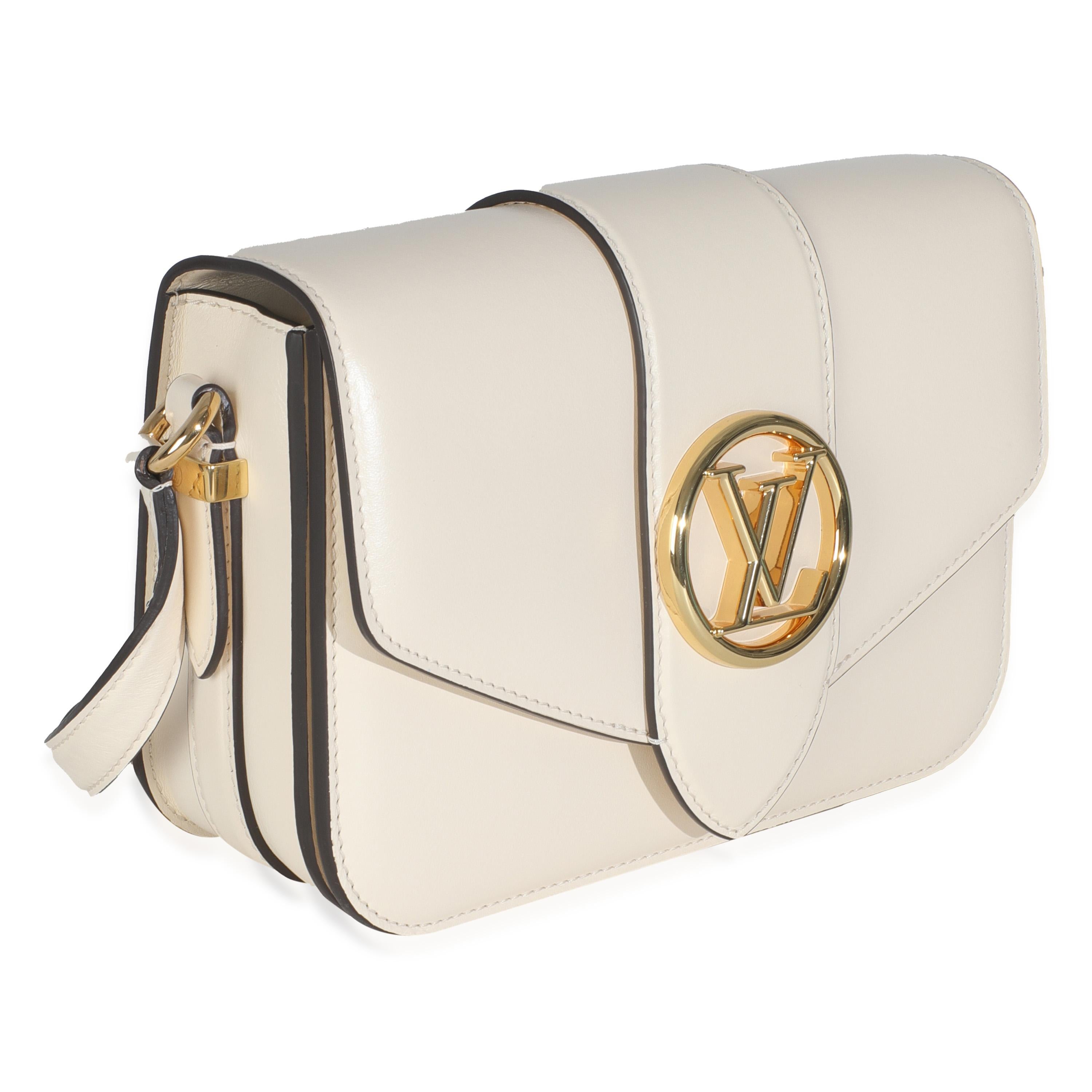 Título del listado: Louis Vuitton LV Pont 9 de piel de becerro lisa crema
SKU: 146454
Estado: Seminuevo 
Estado del bolso: Excelente
Comentarios sobre el estado: El artículo está en excelentes condiciones y muestra ligeros signos de desgaste. 