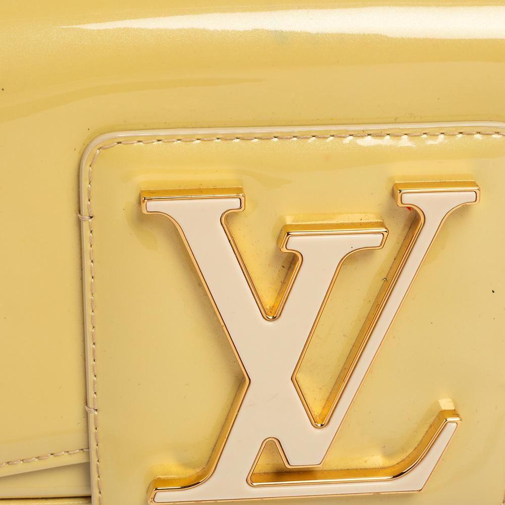 Louis Vuitton Cream Vernis Sobe Clutch 3