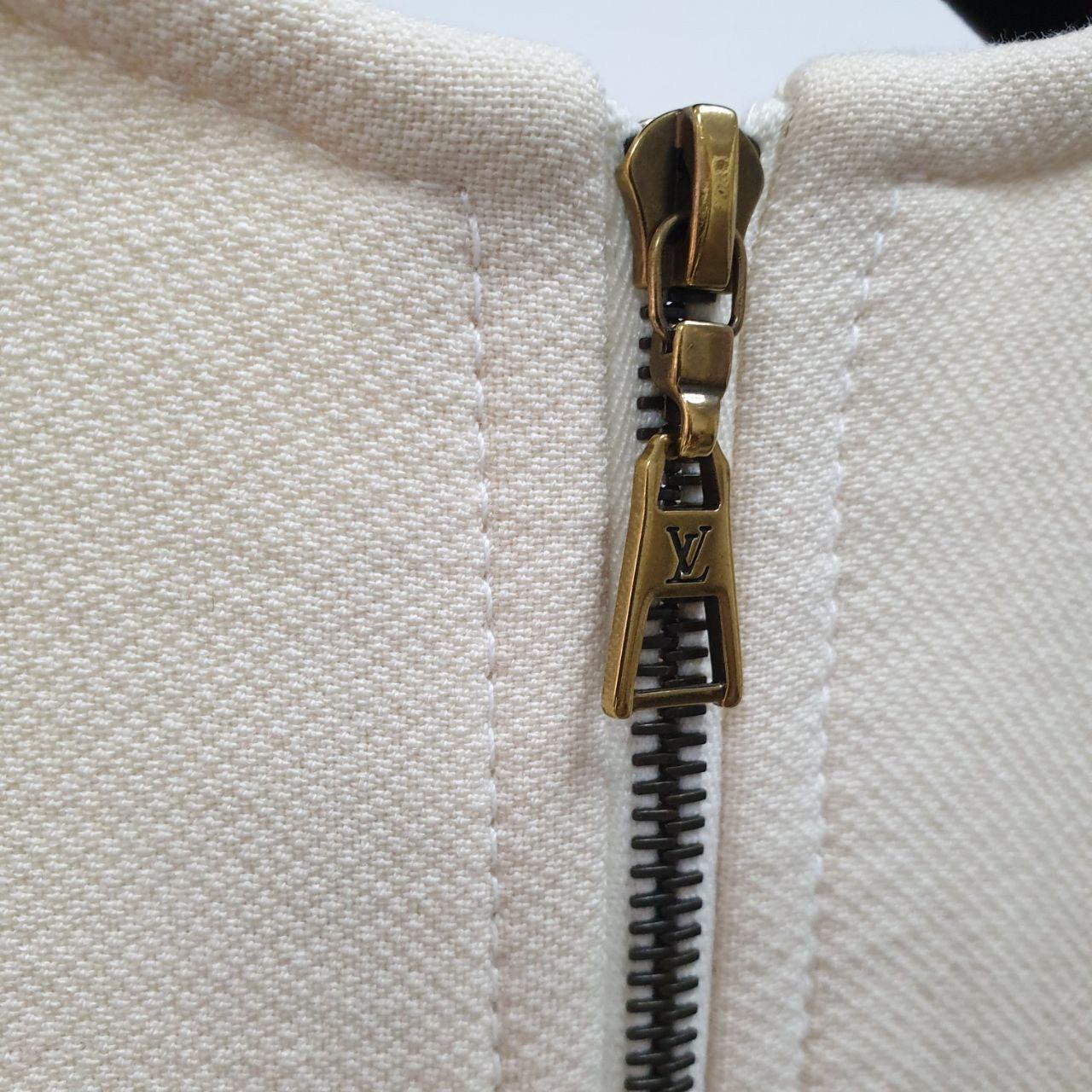LOUIS VUITTON  Knielanges Kleid aus cremefarbener Wolle in A-Linie Sz.36 (Beige) im Angebot
