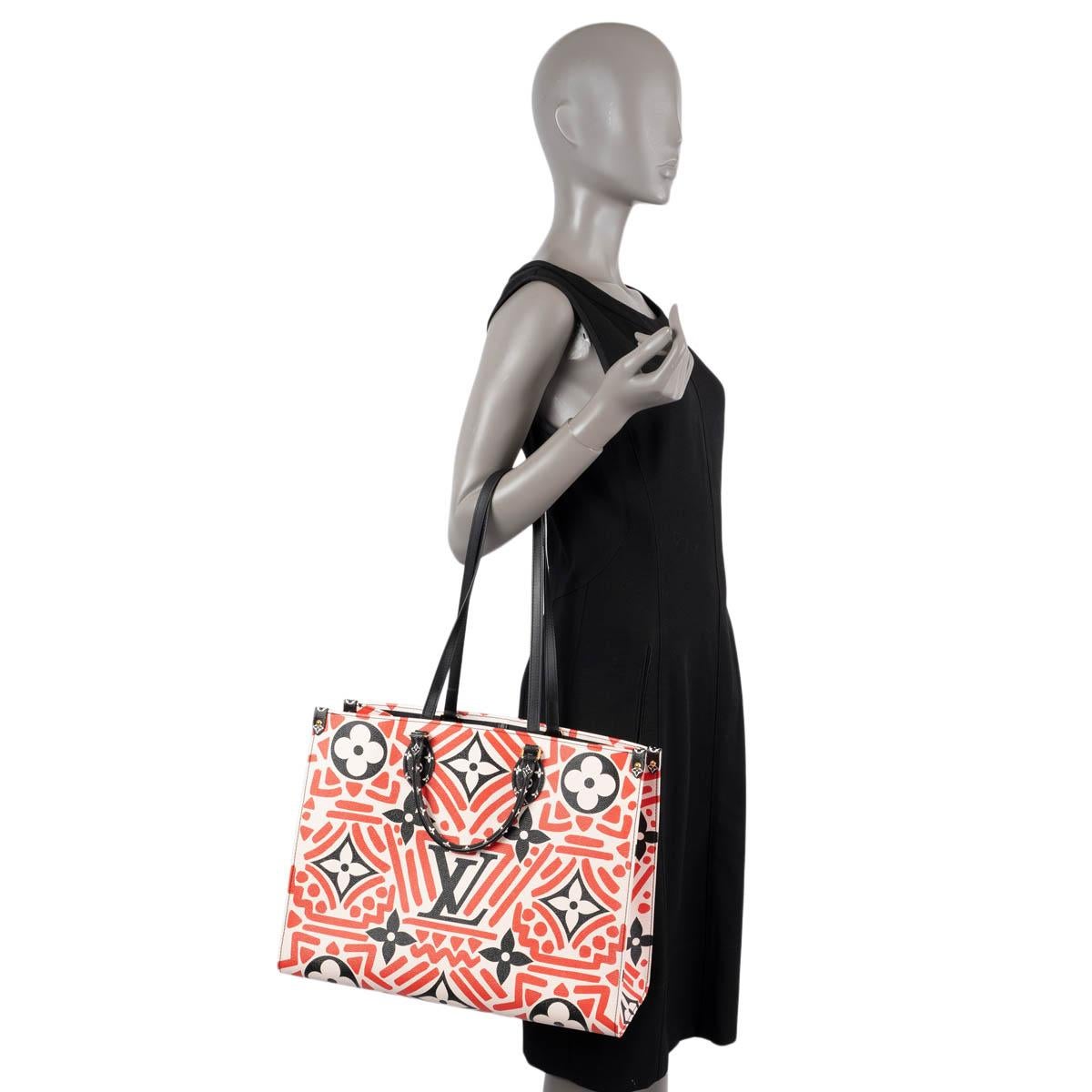 LOUIS VUITTON creme & red Monogram Giant 2020 CRAFTY ONTHEGO GM Tote Bag 6