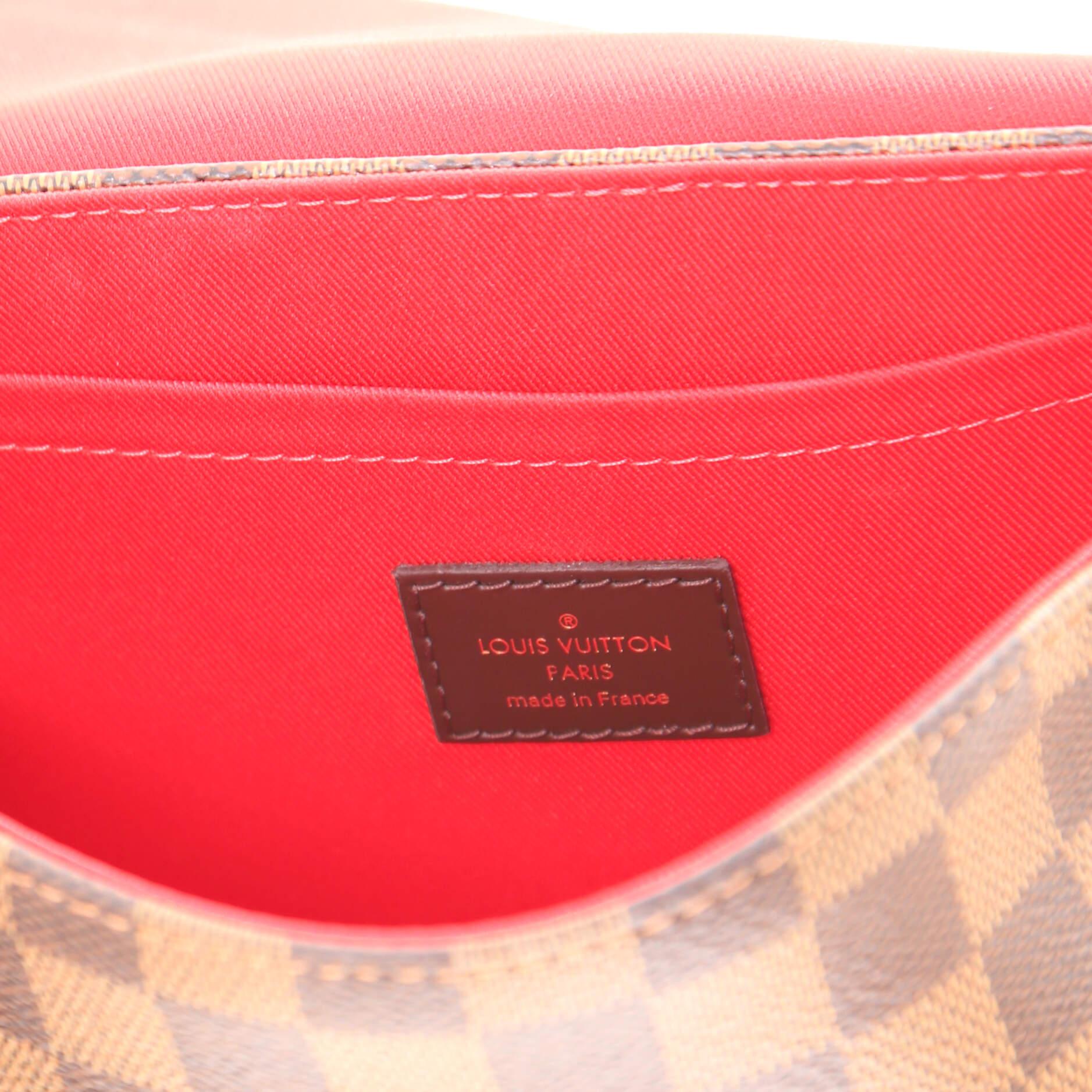 Women's or Men's Louis Vuitton Croisette Handbag Damier