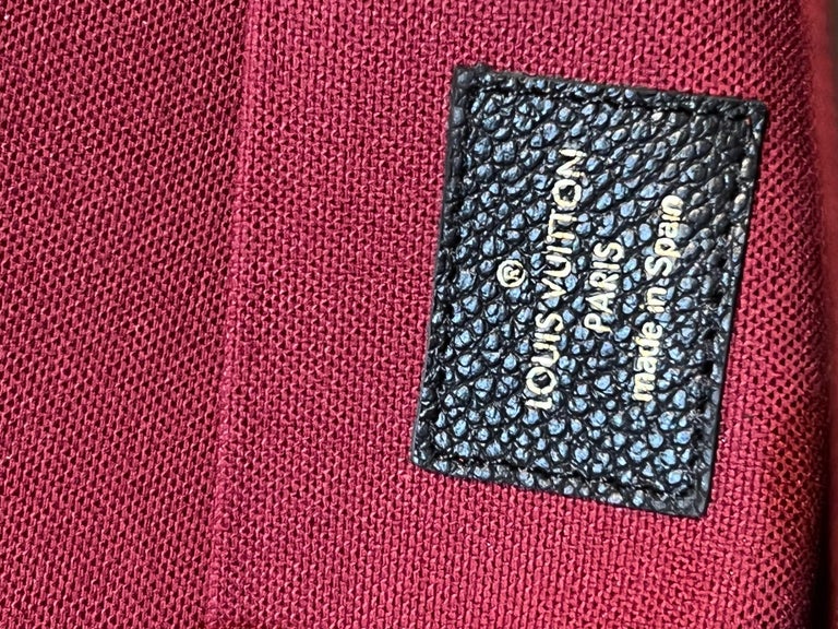 LOUIS VUITTON Crossbody Felicie Pochette Empreinte Giant Monogram Beige  Black Clutch Bag New M80482 Leather ref.673916 - Joli Closet