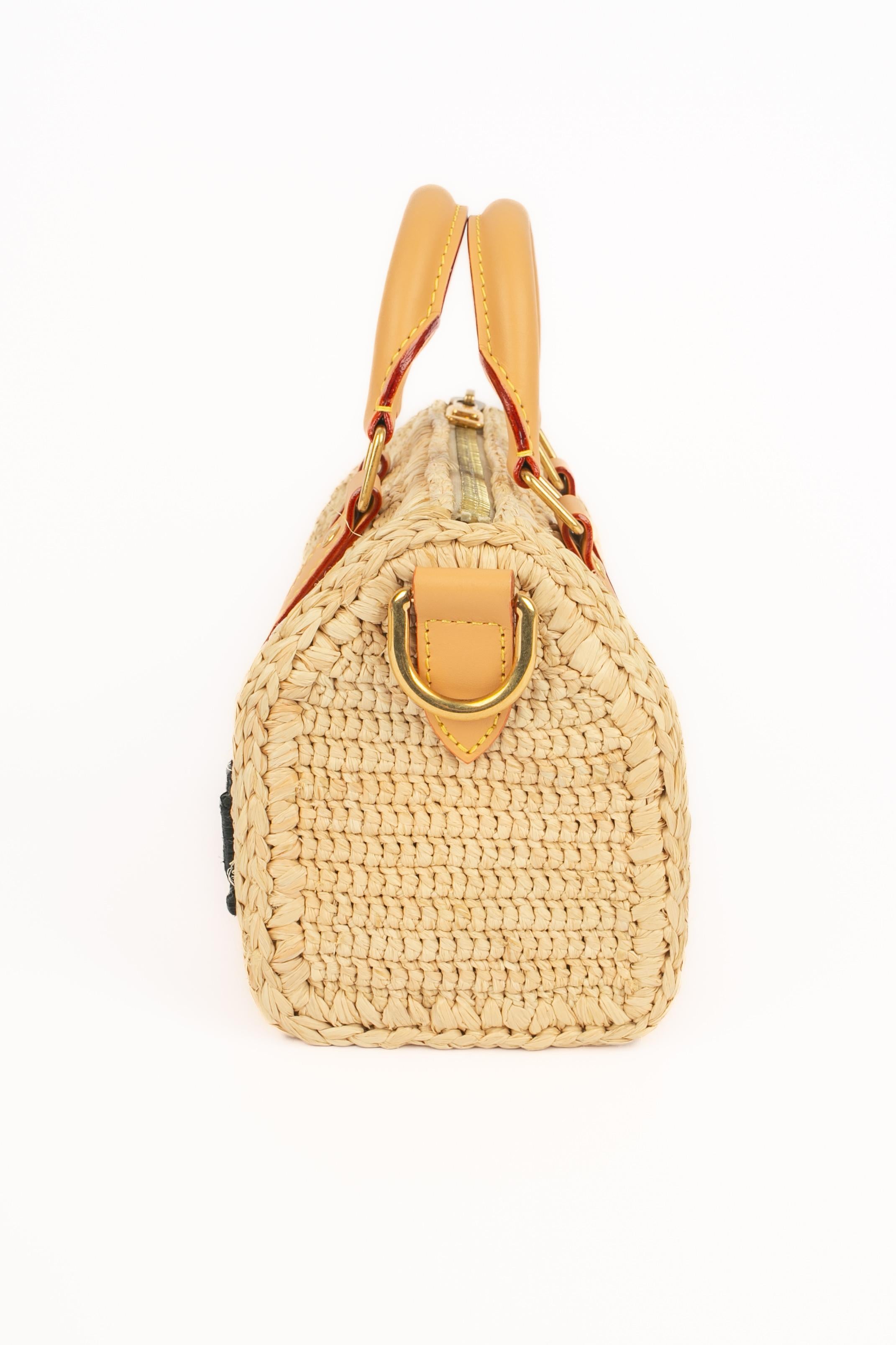 Women's or Men's Louis Vuitton crossbody Keepall bag 25 For Sale