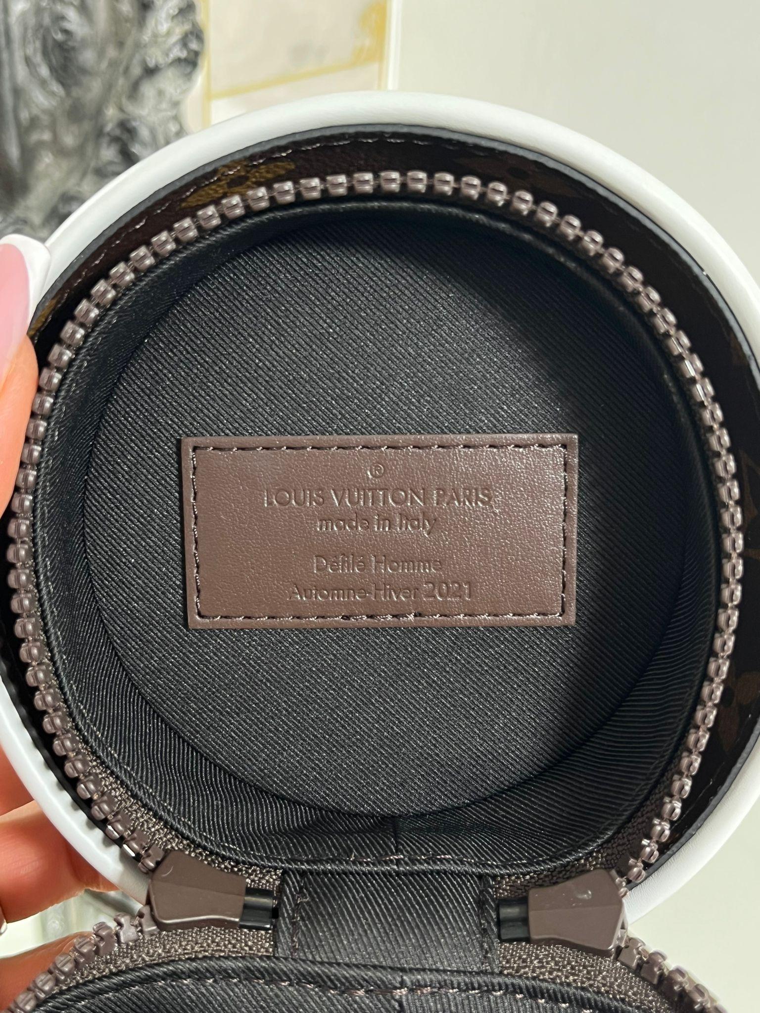 Louis Vuitton Crossbody 'LV' Monogram Coffee Cup Bag By Virgil Abloh In Excellent Condition In London, GB