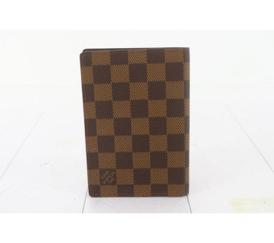 Louis Vuitton Cult Long Bi-Fold Wallet is crafted from brown and tan Damier Ebene coated canvas. It unfolds to reveal a leather lined interior featuring one gusseted pocket, one card slot and one flat pocket,

57637MSC

3.5