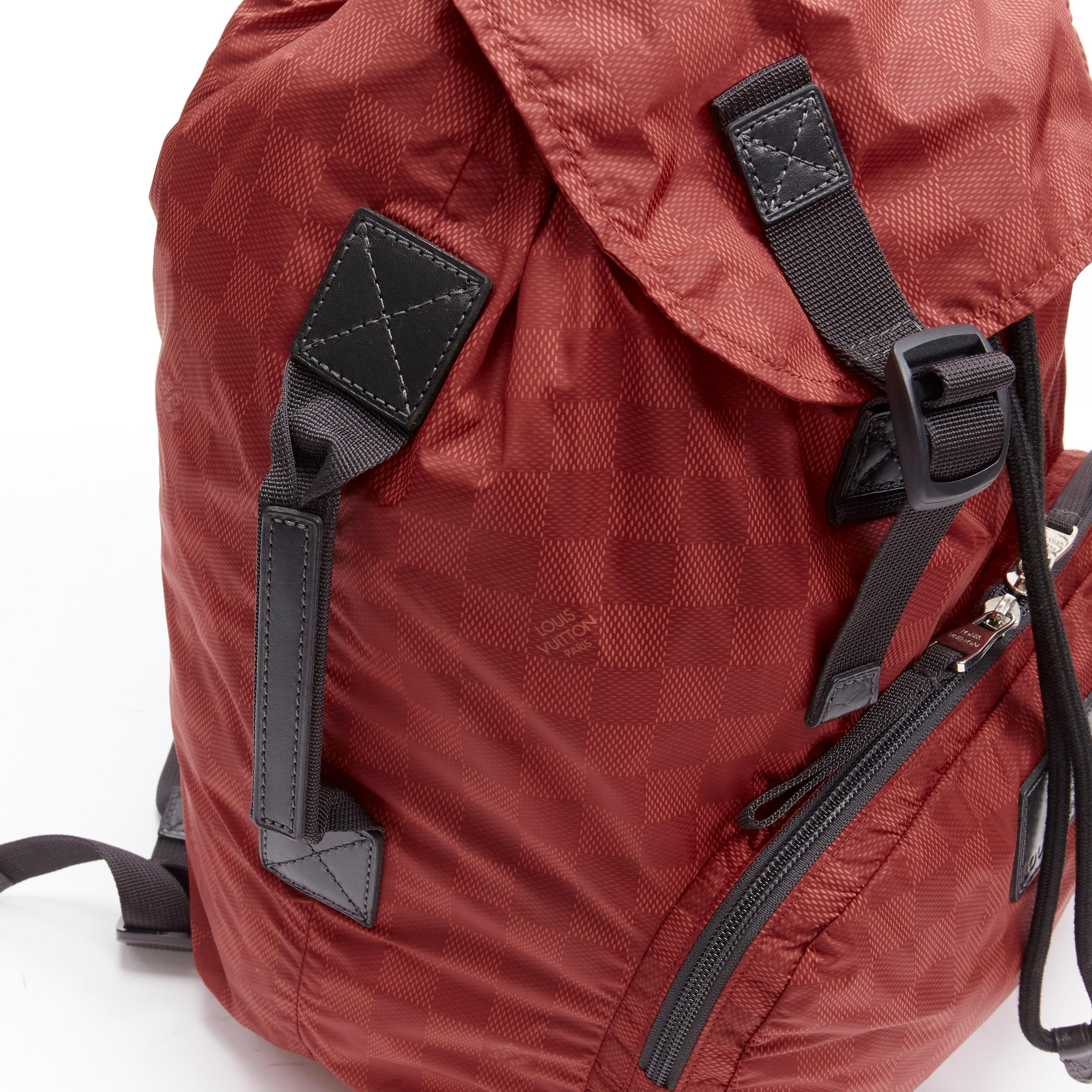 LOUIS VUITTON Cup 2012 red LV Damier nylon foldable backpack For Sale 2