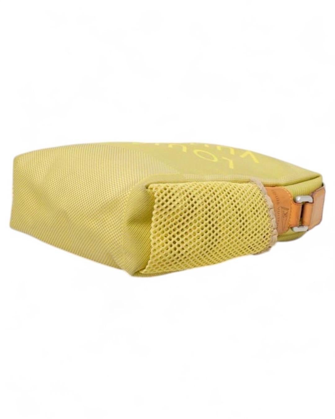 Louis Vuitton Cup Weatherly MM Damier Geant Fluo Giallo Borsa a tracolla in vendita 5