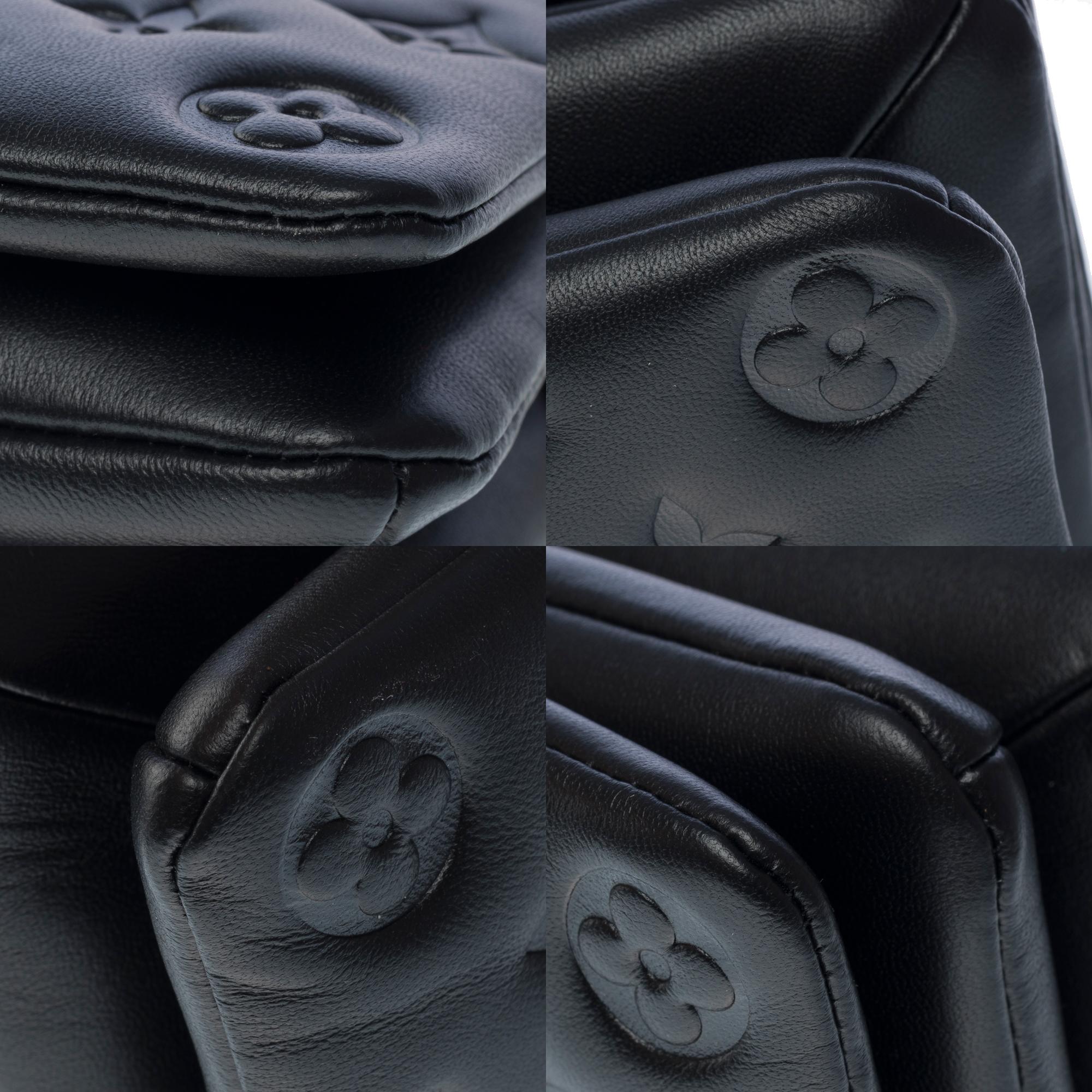 Louis Vuitton Cushion shoulder bag in black embossed monogram lambskin, GHW 7