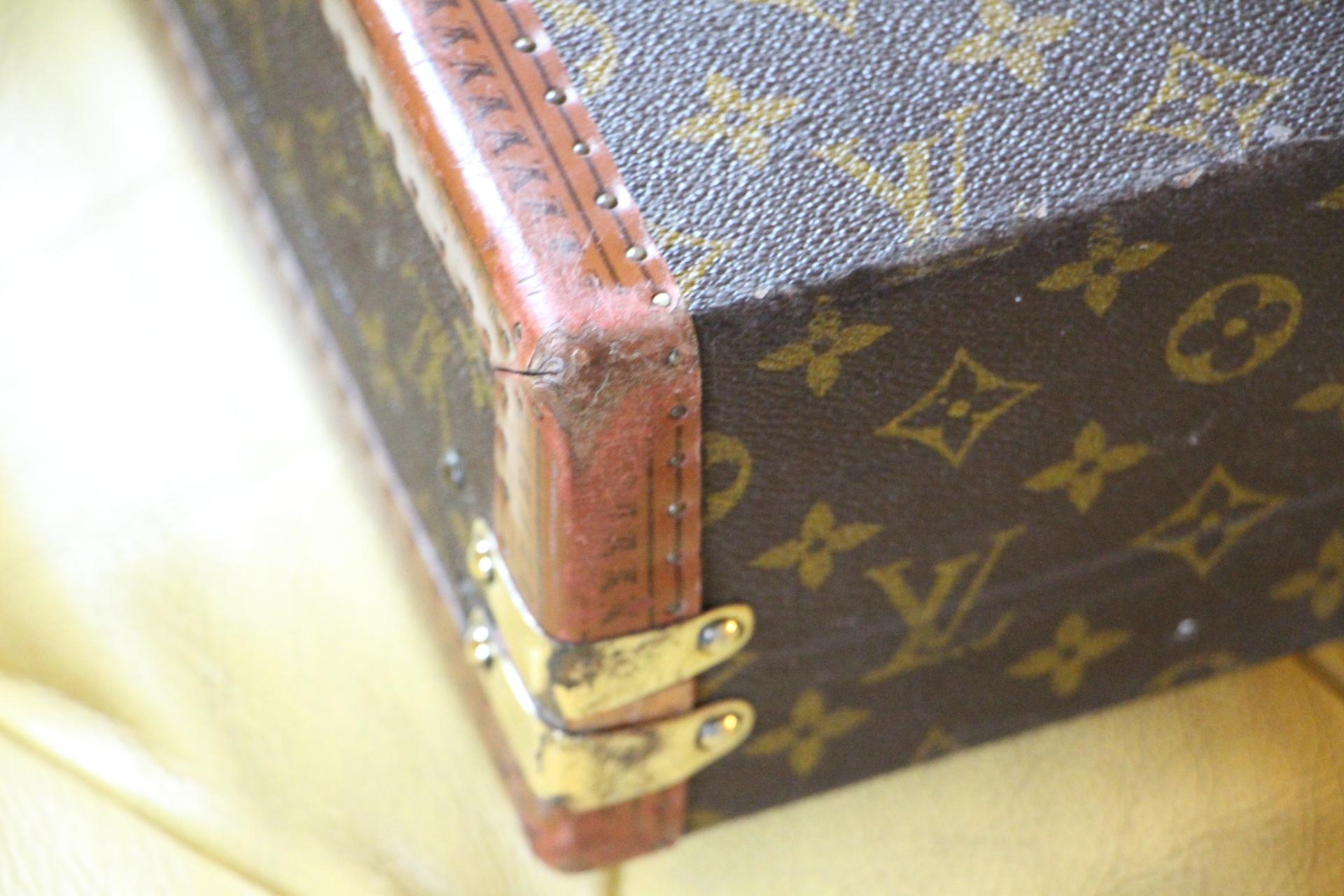 Louis Vuitton custom fitted 18 watches case, late 20th century 7