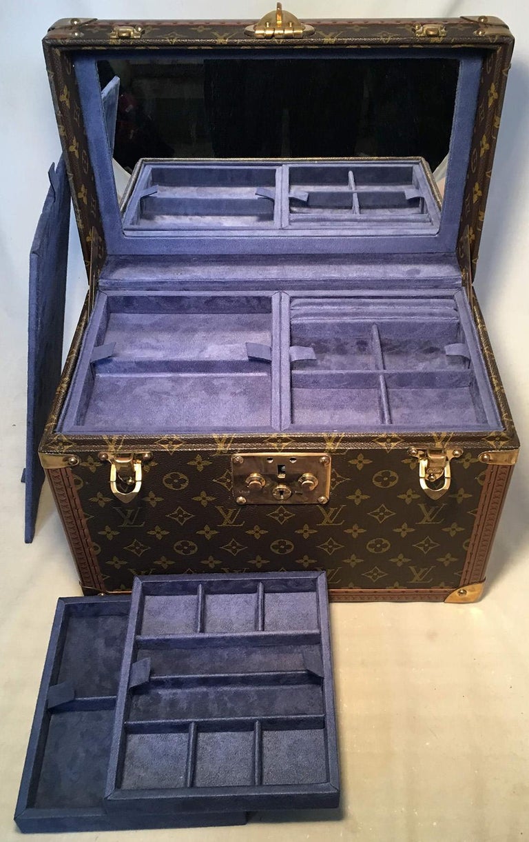 Custom Louis Vuitton Lv Rolling Tray IUCN Water