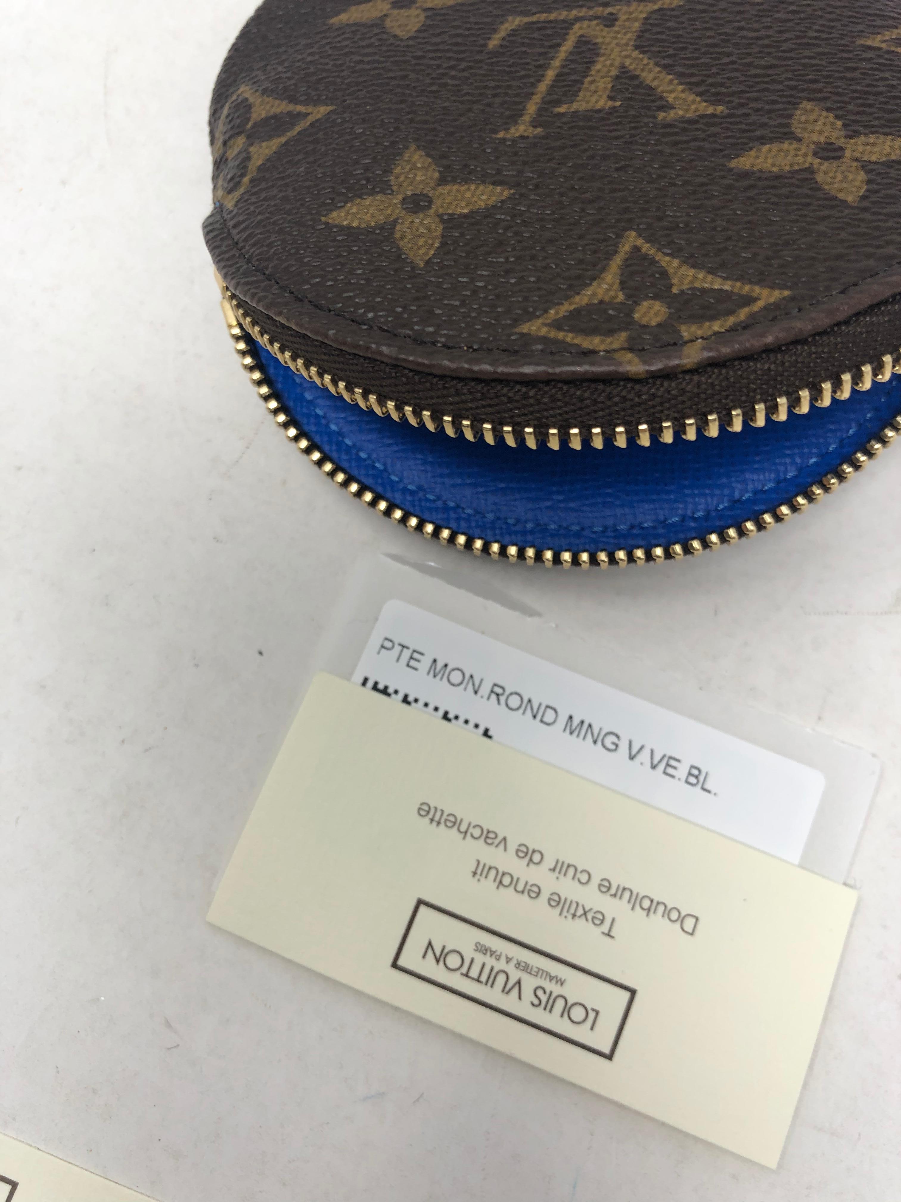 Louis Vuitton Cute Coin Purse  In New Condition In Athens, GA