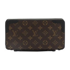 Louis Vuitton Pochette Alpha Triple Limited Edition Monogram Galaxy Canvas  For Sale at 1stDibs