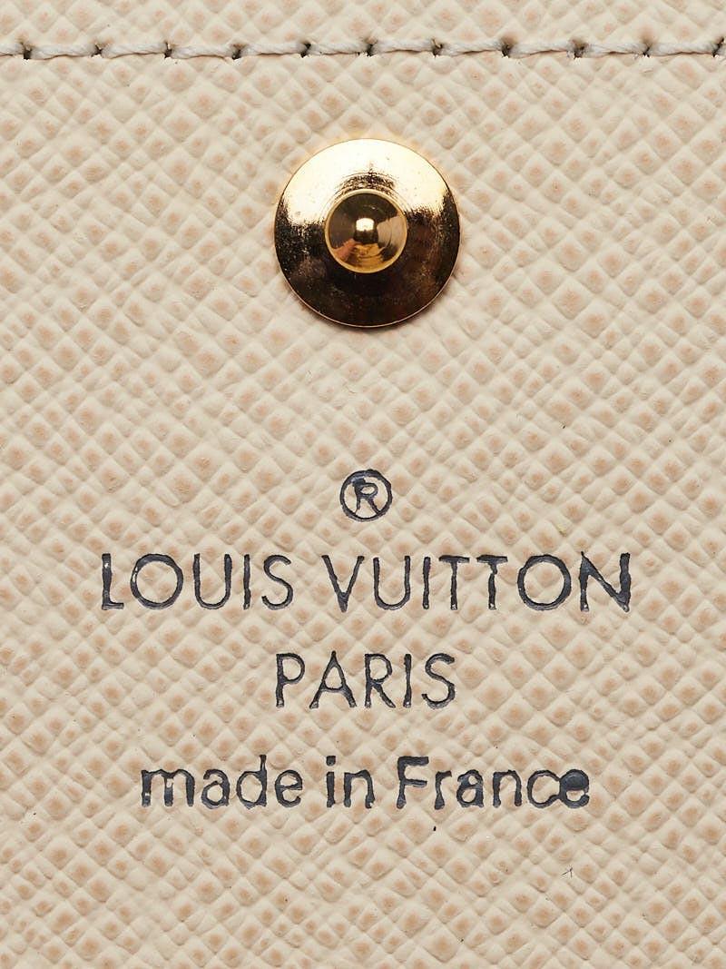 
We guarantee this is an authentic LOUIS VUITTON Damier Azur 
Authentic Louis Vuitton Damier azur card & keys holder
Unisex
Made in France
Code CT 3028
DETAILS
Base Length: 4 in
Height: 3 in
 please look at the pictures. 
Over all in very good