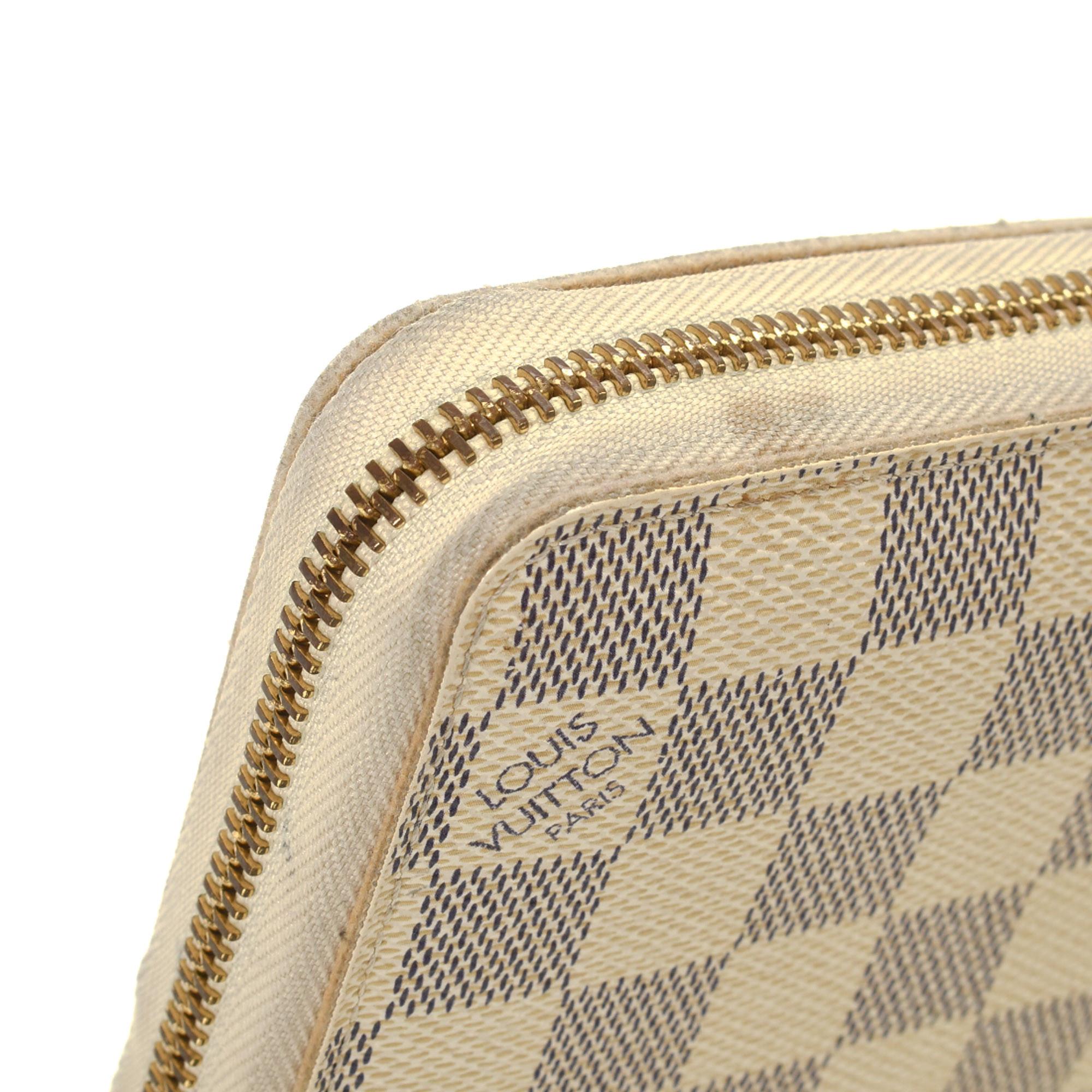 Louis Vuitton Damier Azur Canvas Leather Zippy Wallet In Good Condition For Sale In Irvine, CA