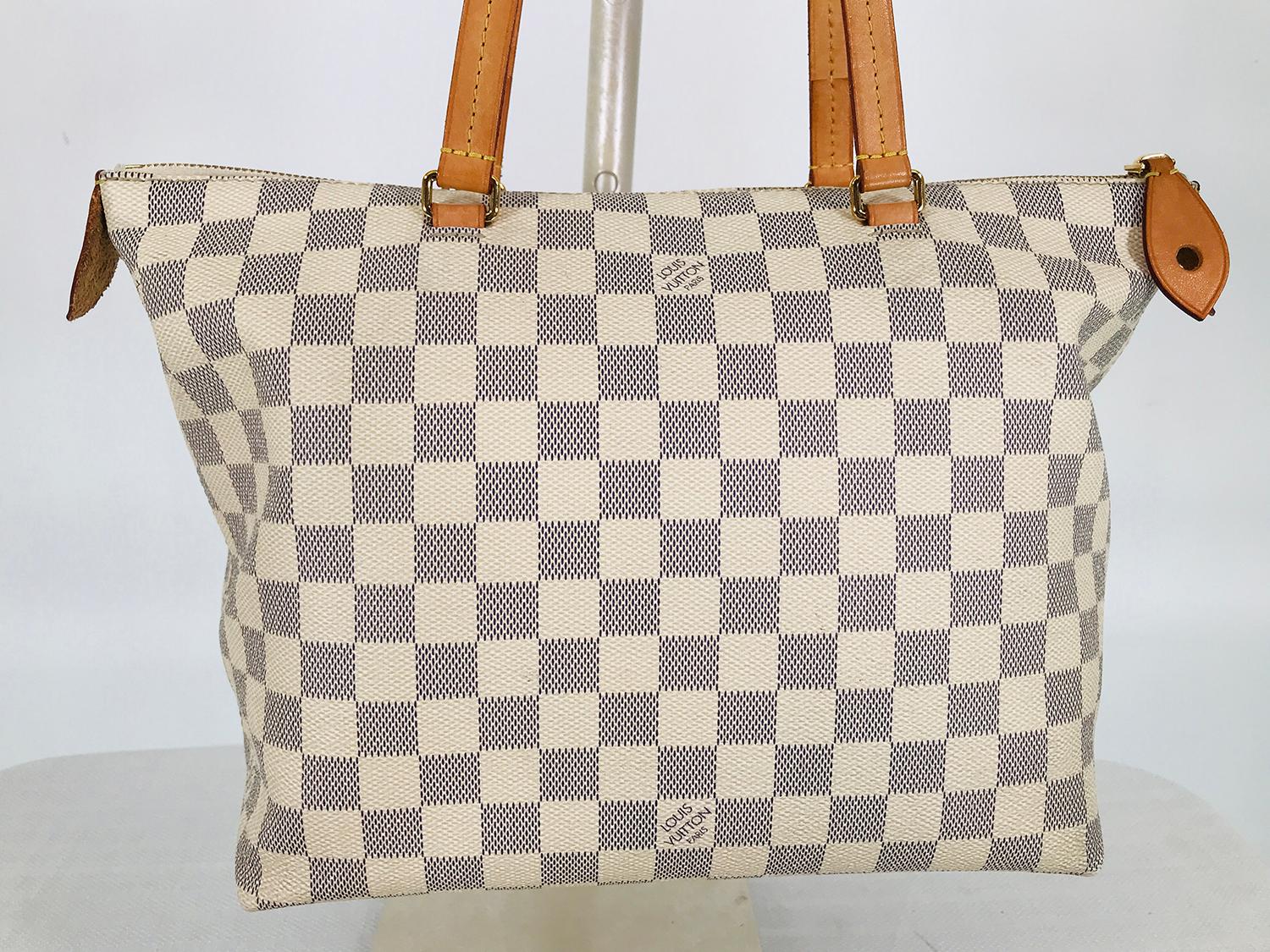 Marron Sac à main Louis Vuitton Damier Azur Lena Canvas PM en vente