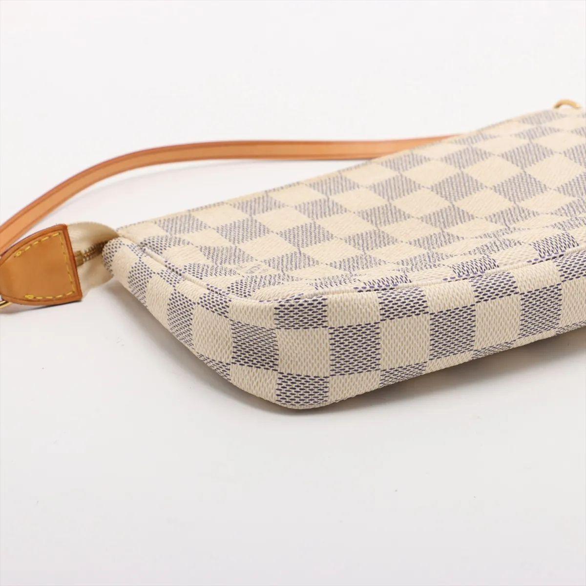 Donna Accessori Louis Vuitton Damier Azur Pochette in vendita