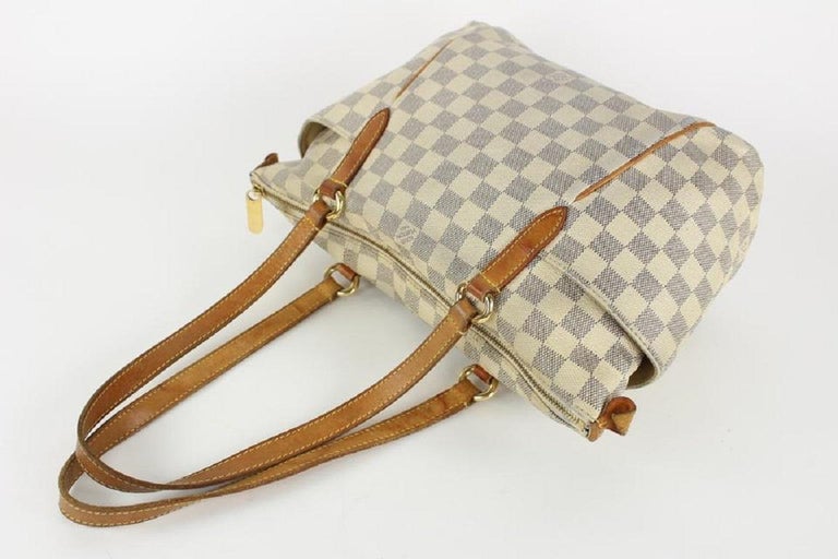 Alison From Cart To Keep - Avoid color transfer! . I love Louis Vuitton  Damier Azur canvas 🥰 If you do too, avoid wearing with dark denim which  can lead to color