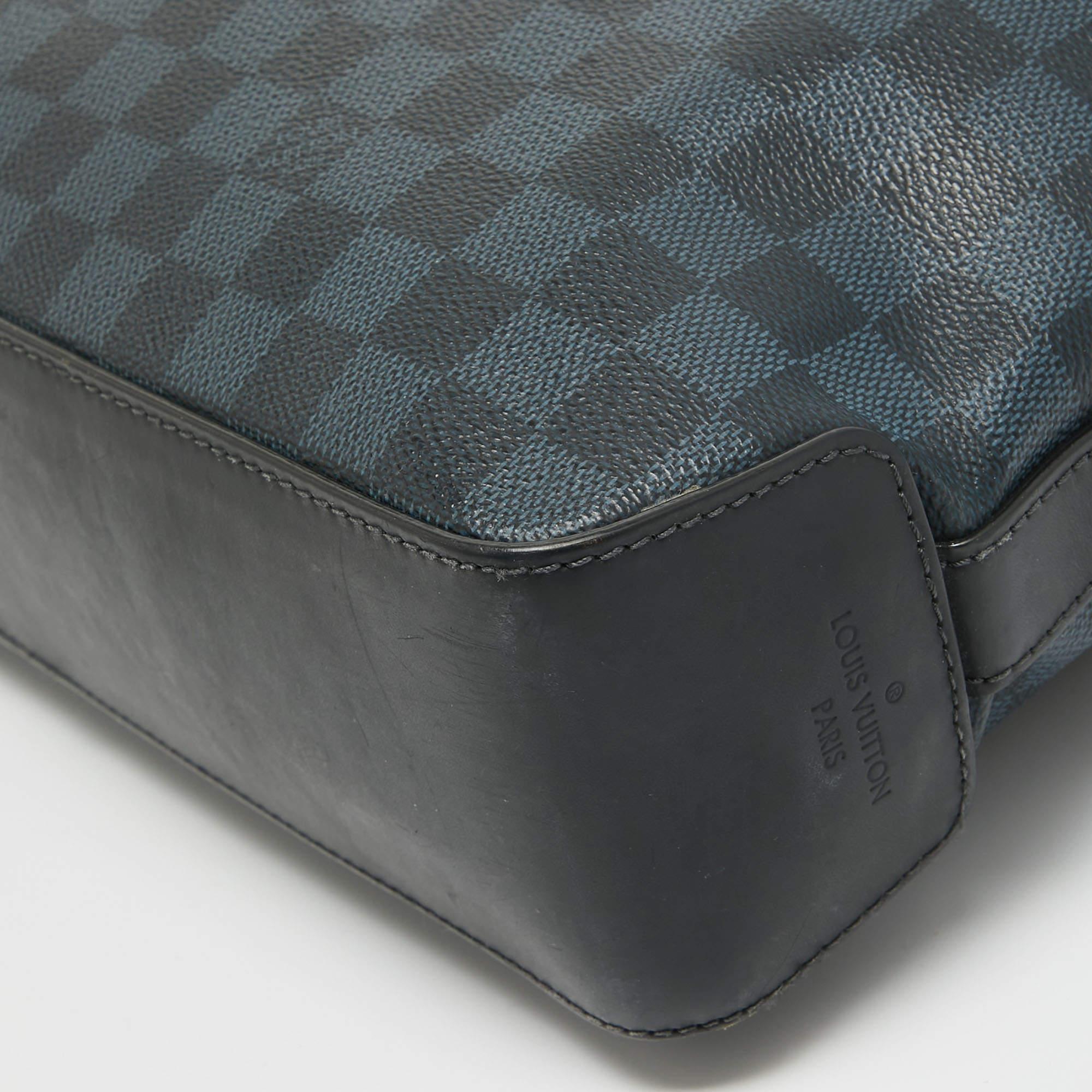 Louis Vuitton Damier Kobalt Canvas Grünwich Messenger Bag im Angebot 4