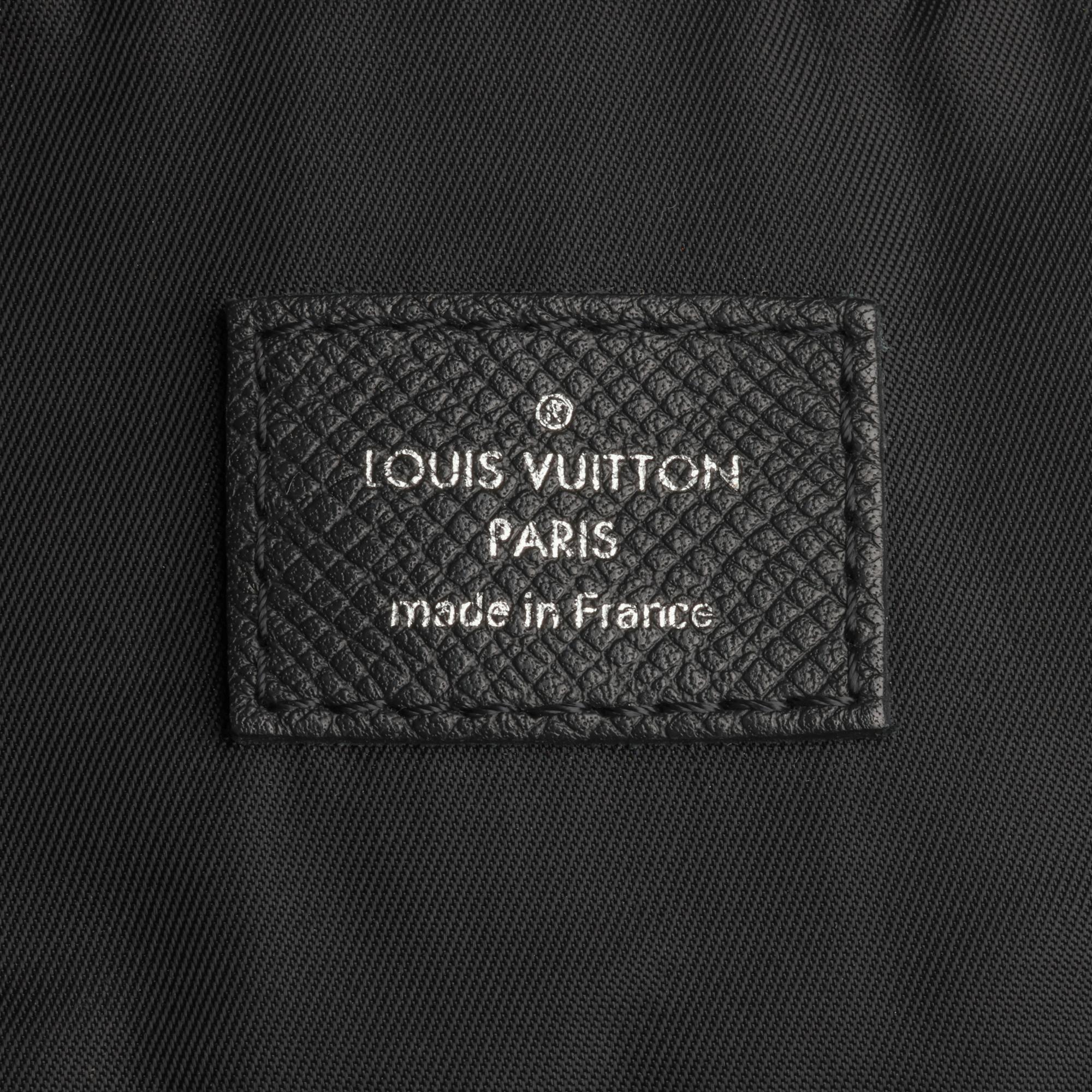 Louis Vuitton Damier Cobalt Coated Canvas Matchpoint Backpack en venta 3