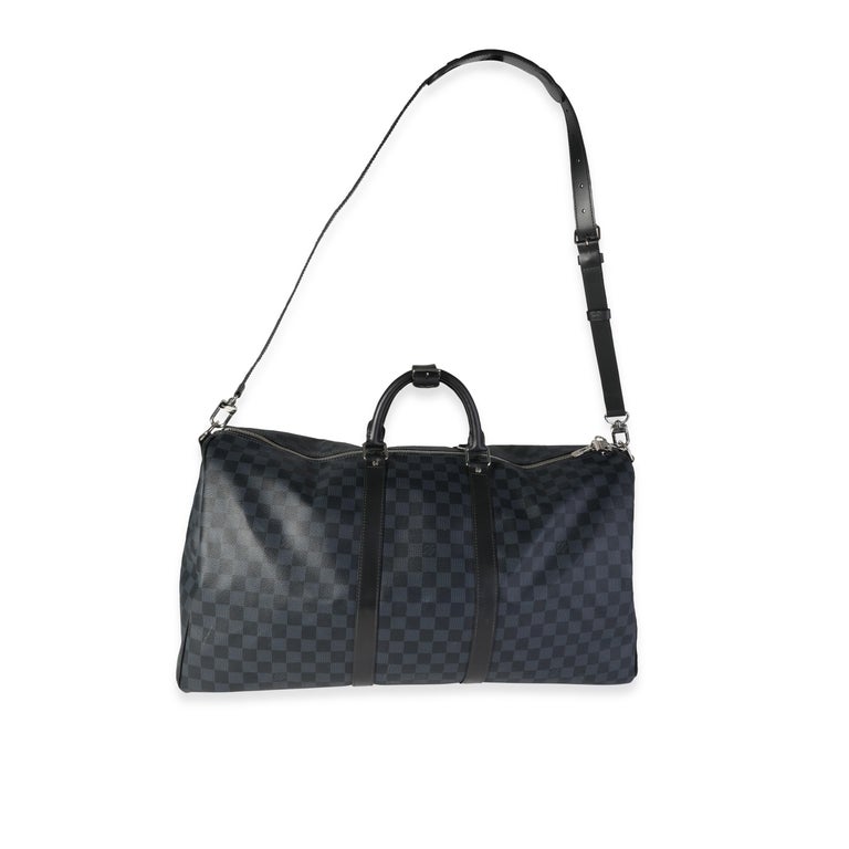 Listing Title: Louis Vuitton Damier Cobalt Keepall Bandoulière 55
SKU: 119406
MSRP: 2570.00
Condition: Pre-owned (3000)
Handbag Condition: Very Good
Condition Comments: Scuffing, creasing to leather, discoloration and marks to interior.
Brand: Louis
