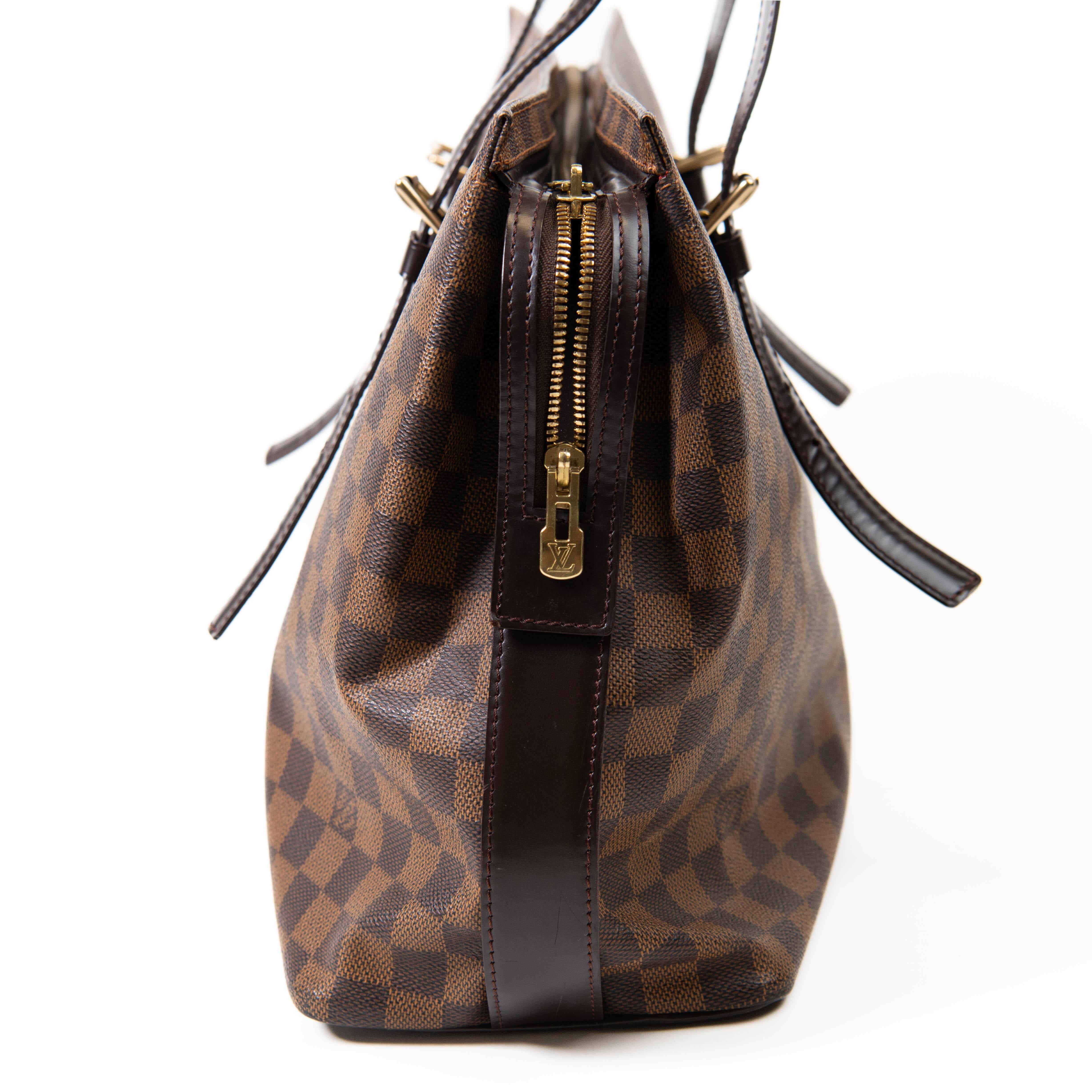 Women's or Men's Louis Vuitton Damier Ebene Brown Canvas Chelsea Tote For Sale