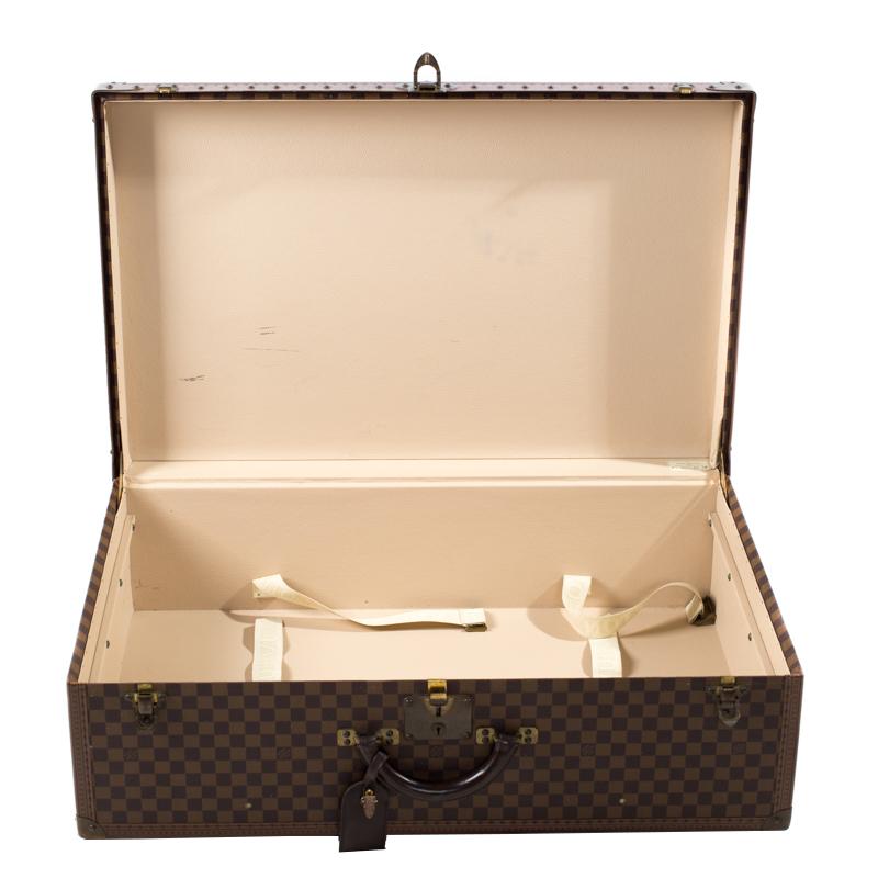 Louis Vuitton has long been an expert in trunk-making, creating and gifting the world works of art one after the other. The brand's range of trunks is surprisingly varied, and each one is bound to delight connoisseurs of luxury. This special