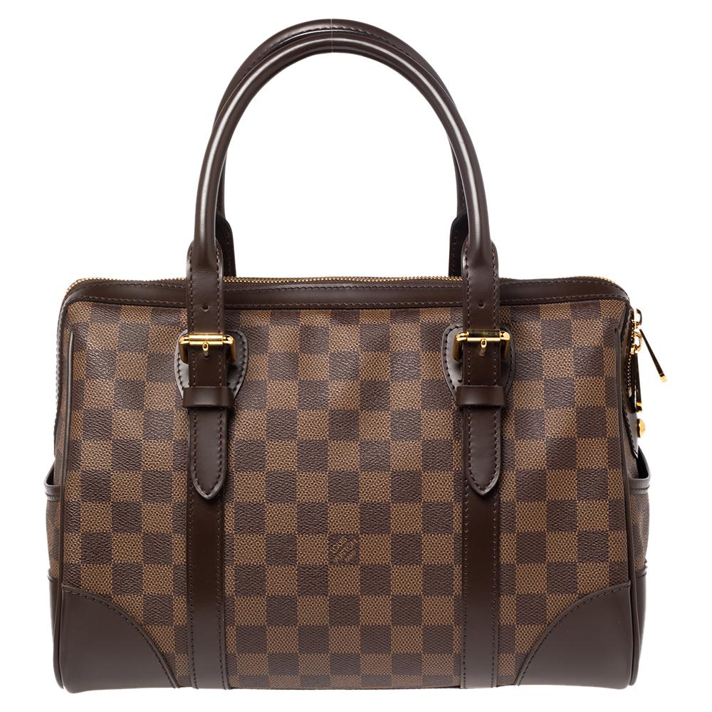 Combining Louis Vuitton’s rich heritage with its exquisite craftsmanship, this Berkeley Bag is another classic. Softly structured from signature Damier Ebene canvas, this fabulous style is finished with tonal brown leather reinforced corner patches