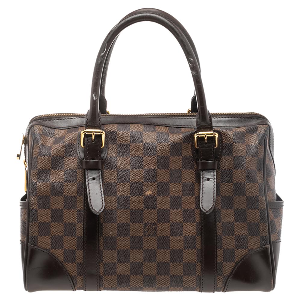 Combining Louis Vuitton’s rich heritage with its exquisite craftsmanship, this Berkeley Bag is another classic. Softly structured from signature Damier Ebene canvas, this fabulous style is finished with tonal brown leather reinforced corner patches