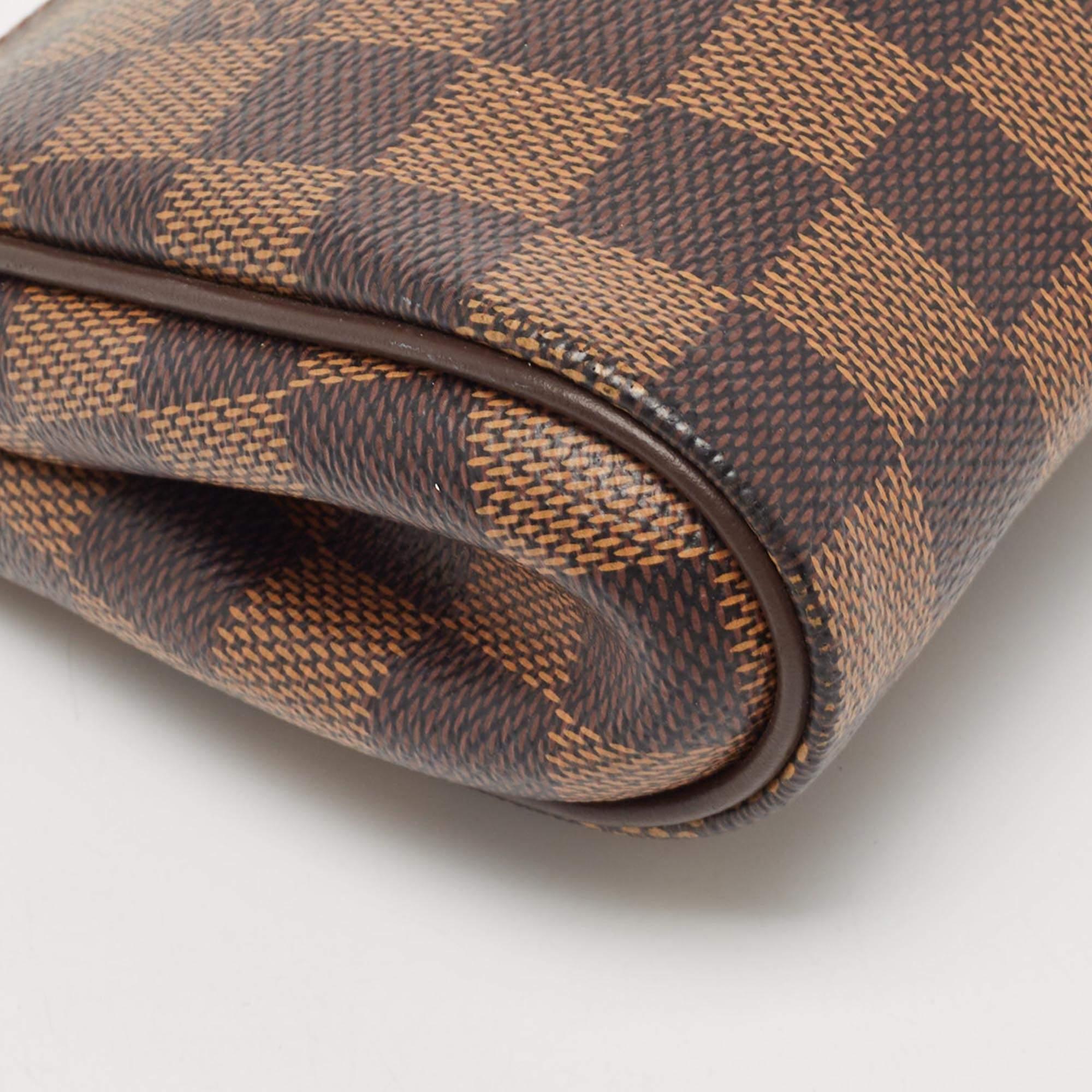 Louis Vuitton Damier Ebene Canvas Eva Pochette In Good Condition In Dubai, Al Qouz 2