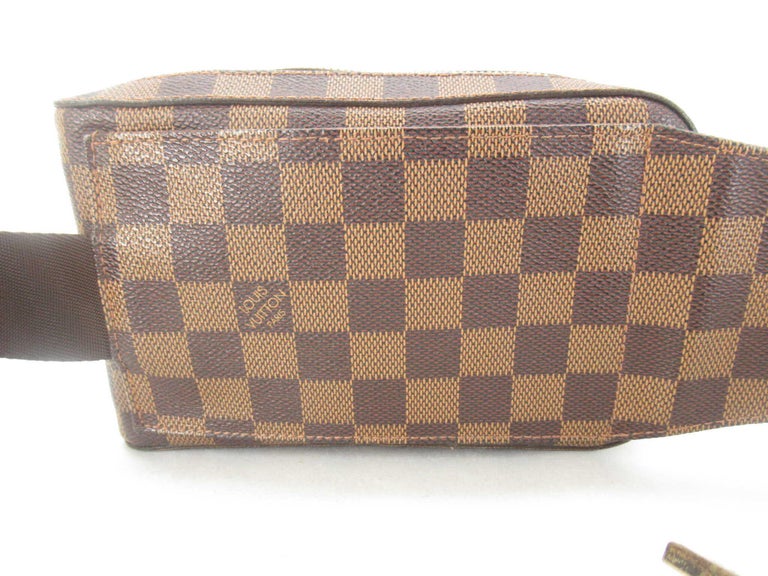 Louis Vuitton Damier Ebene Canvas Geronimos Waist Bag In Good Condition For Sale In Irvine, CA