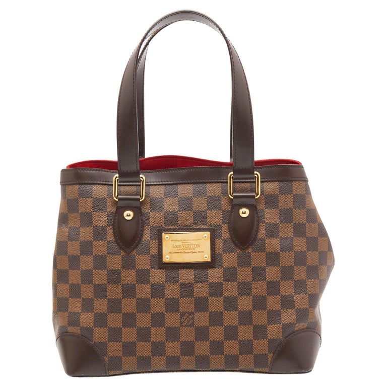 Sold at Auction: Louis Vuitton, LOUIS VUITTON Messenger Bag, BROOKLYN MM,  Koll. 2010.
