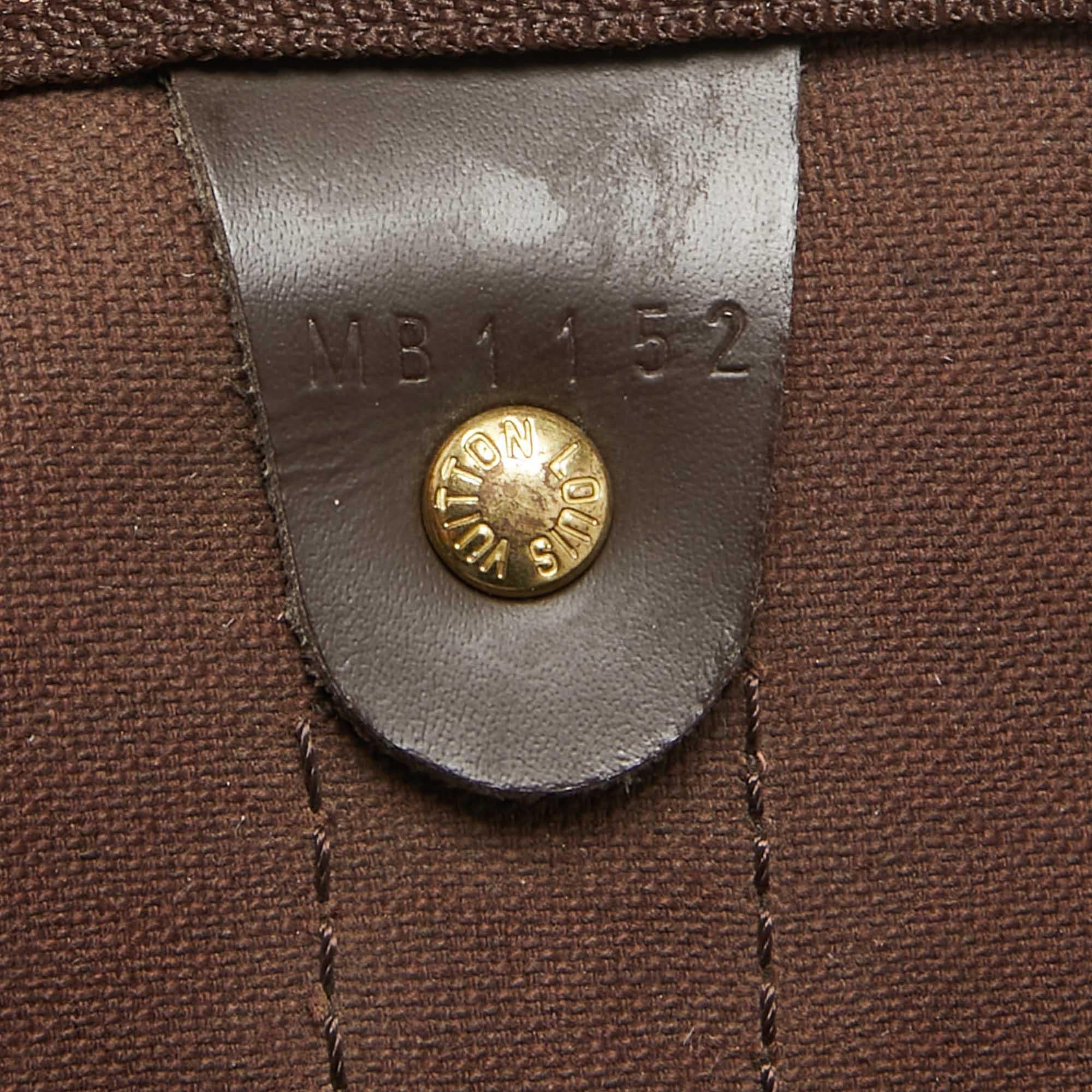Louis Vuitton sac Keepall Bandouliere 55 en toile damier ébène Bon état - En vente à Dubai, Al Qouz 2
