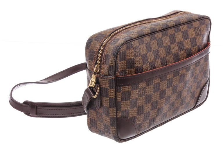 Trocadéro leather crossbody bag Louis Vuitton Brown in Leather