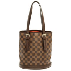 Louis Vuitton Damier Ebene Marais Bucket Bag For Sale at 1stDibs