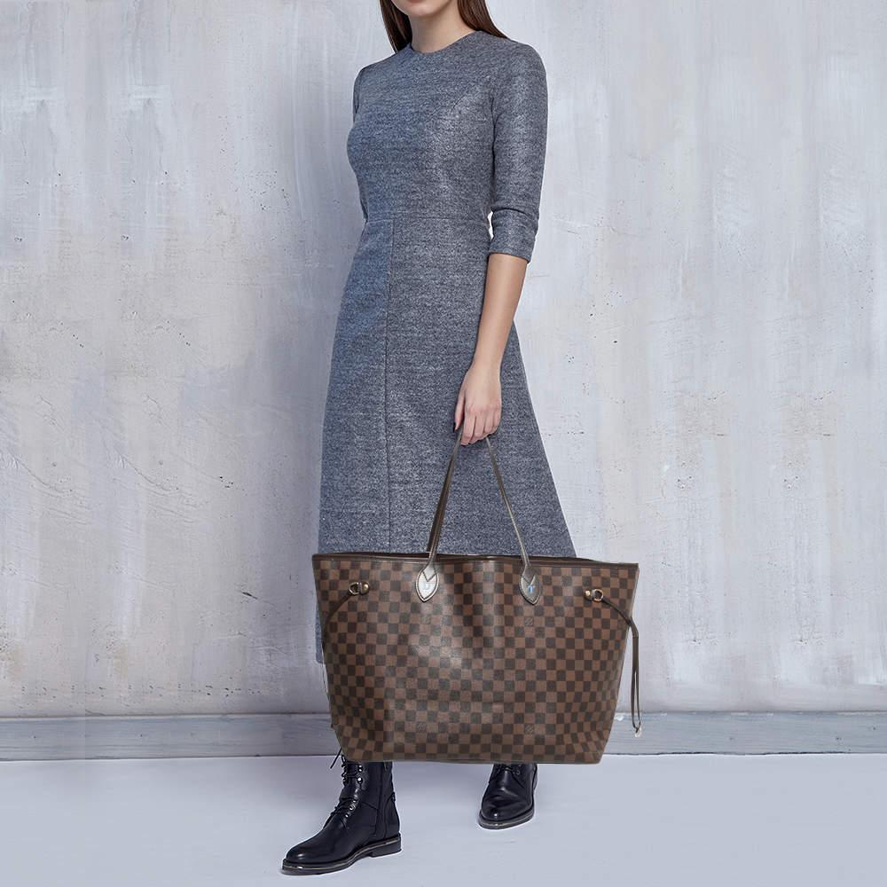 Louis Vuitton Damier Ebene Canvas Neverfull GM Bag In Fair Condition For Sale In Dubai, Al Qouz 2
