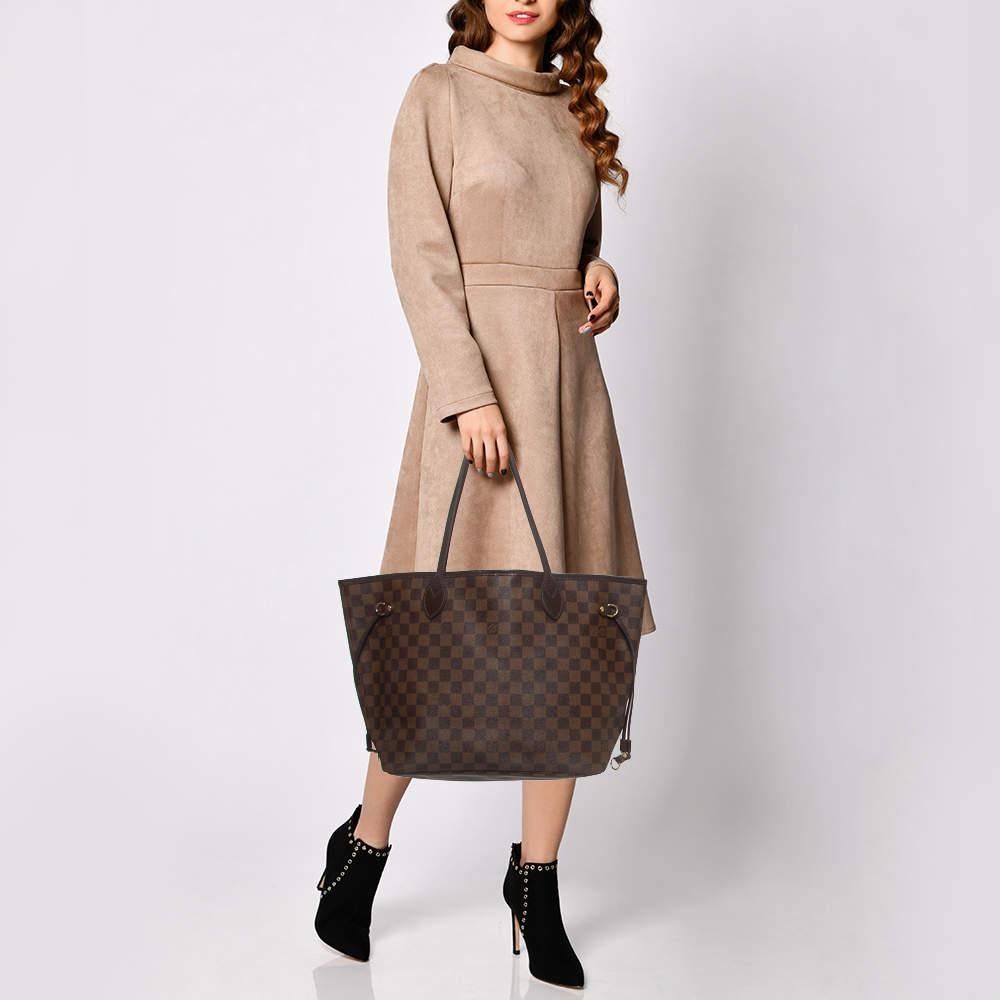 Louis Vuitton Damier Ebene Canvas Neverfull MM Bag In Fair Condition For Sale In Dubai, Al Qouz 2