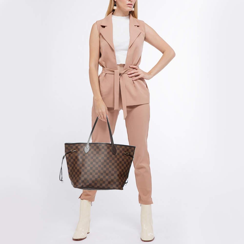 Louis Vuitton Damier Ebene Canvas Neverfull MM Bag In Excellent Condition For Sale In Dubai, Al Qouz 2