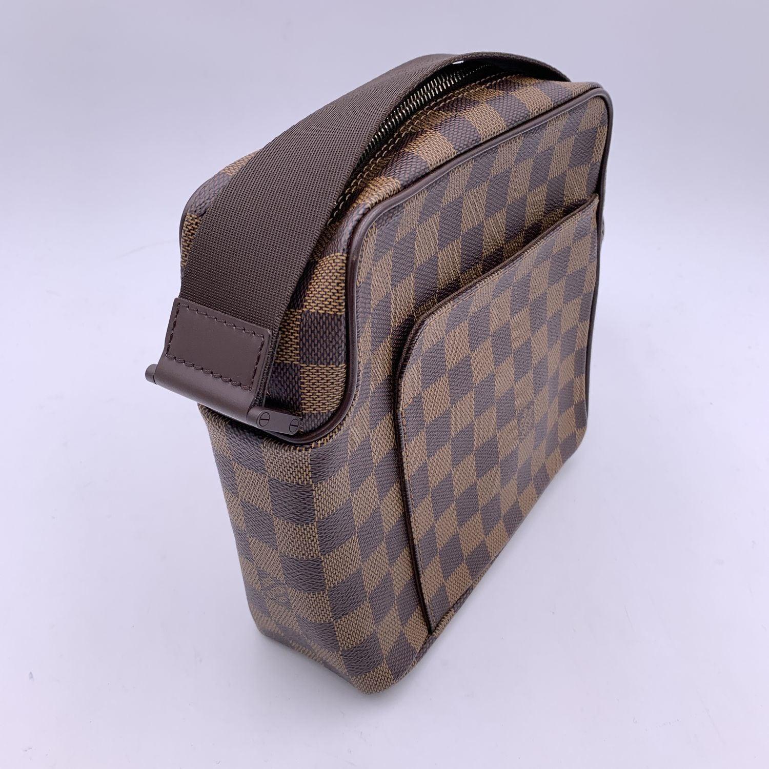 Louis Vuitton Damier Ebene Canvas Olav PM Messenger Bag N41442 In Excellent Condition In Rome, Rome