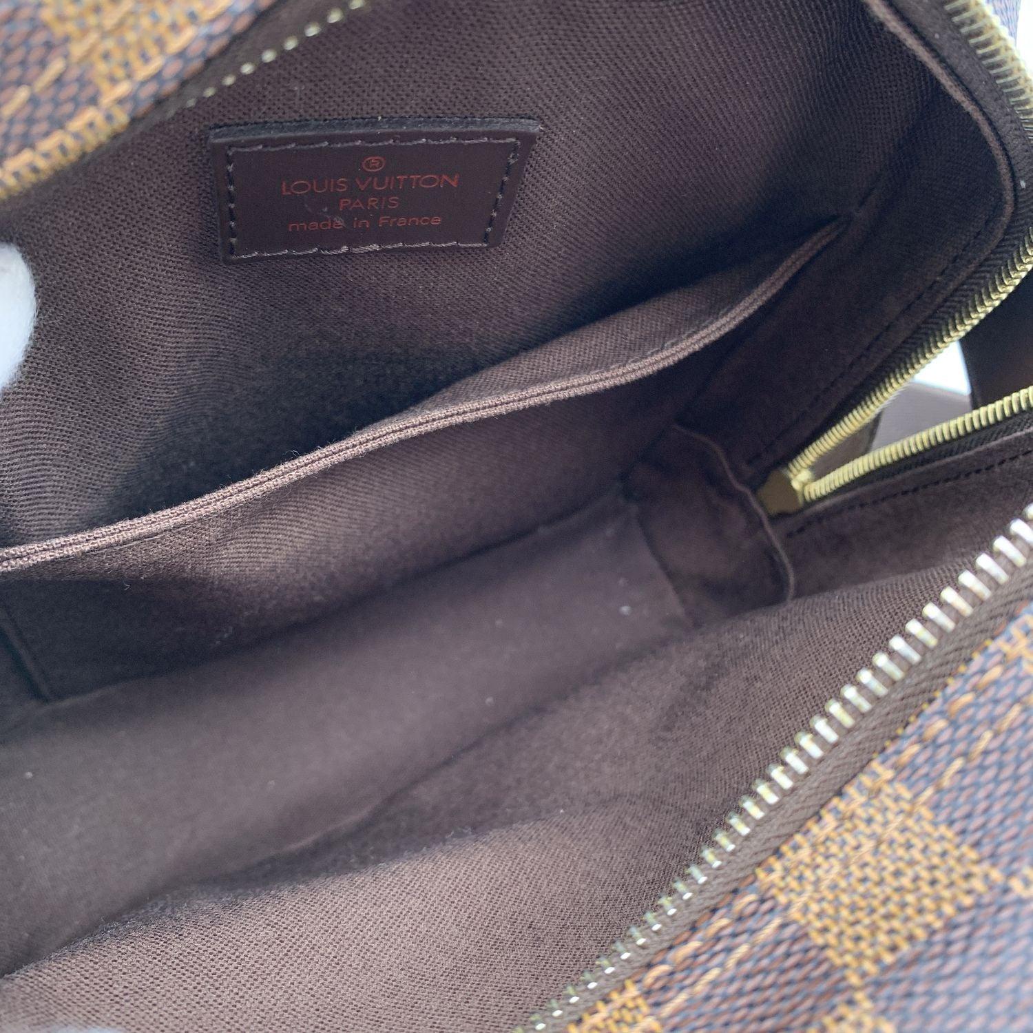 Damier Ebene Olav PM Messenger Bag von Louis Vuitton aus Segeltuch N41442 im Angebot 4