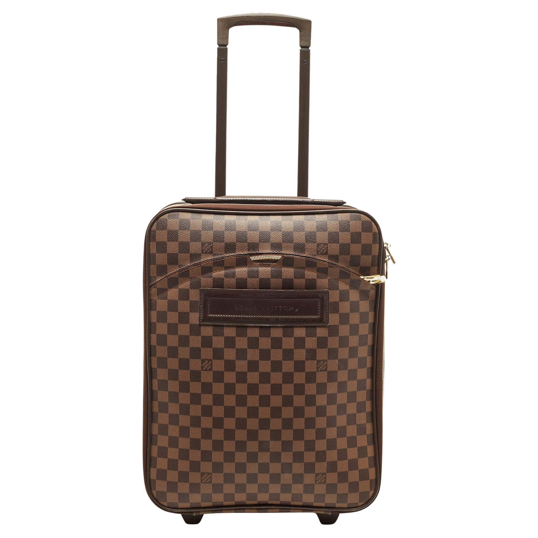 Travel bag Louis Vuitton 45 Monogram customized Mickey Vs Taz by PatBo at  1stDibs