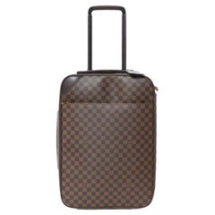Damier Ebene Canvas-Gepäcktasche 55 von Louis Vuitton