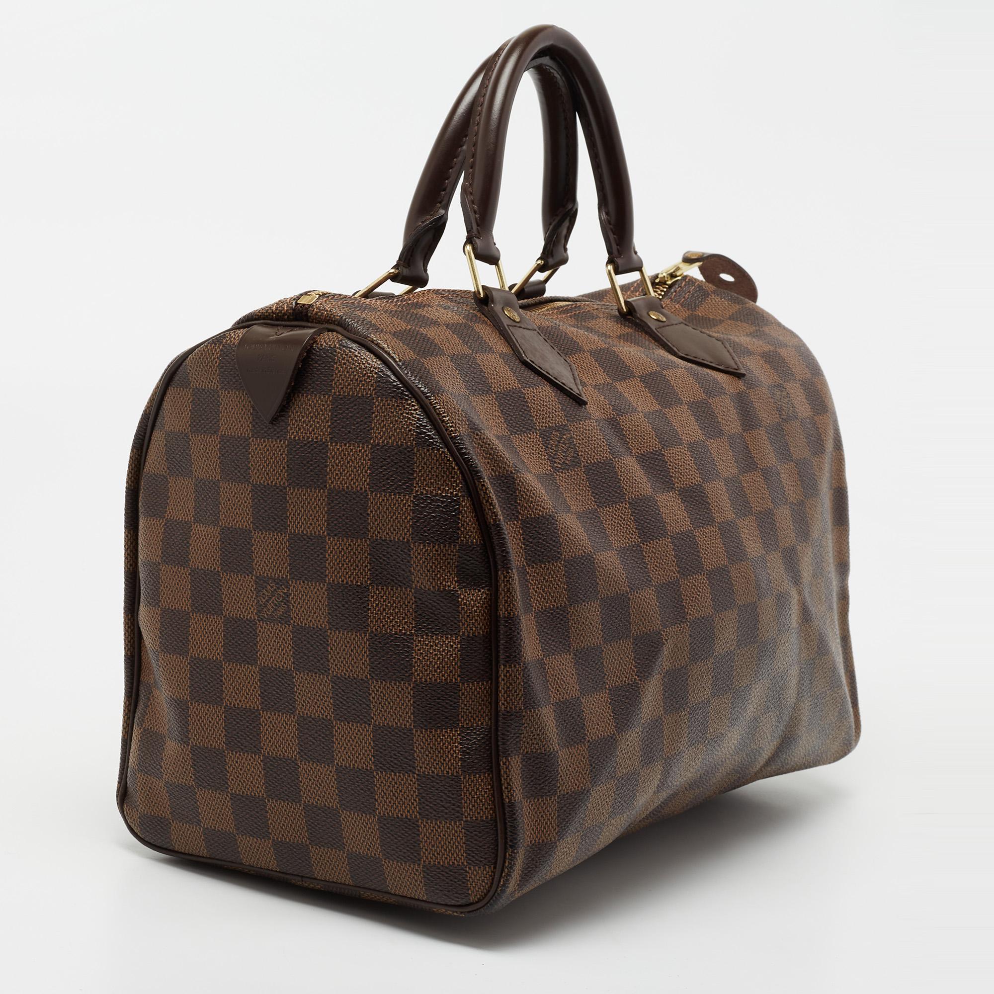 Louis Vuitton Damier Ebene Canvas Speedy 30 Bag In Good Condition In Dubai, Al Qouz 2
