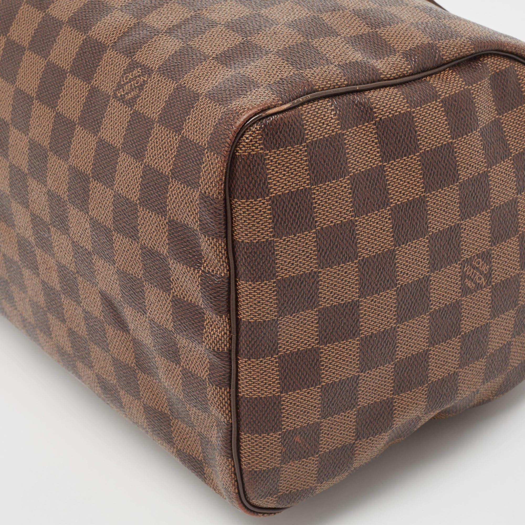 Louis Vuitton Damier Ebene Canvas Speedy 30 Bag In Good Condition In Dubai, Al Qouz 2